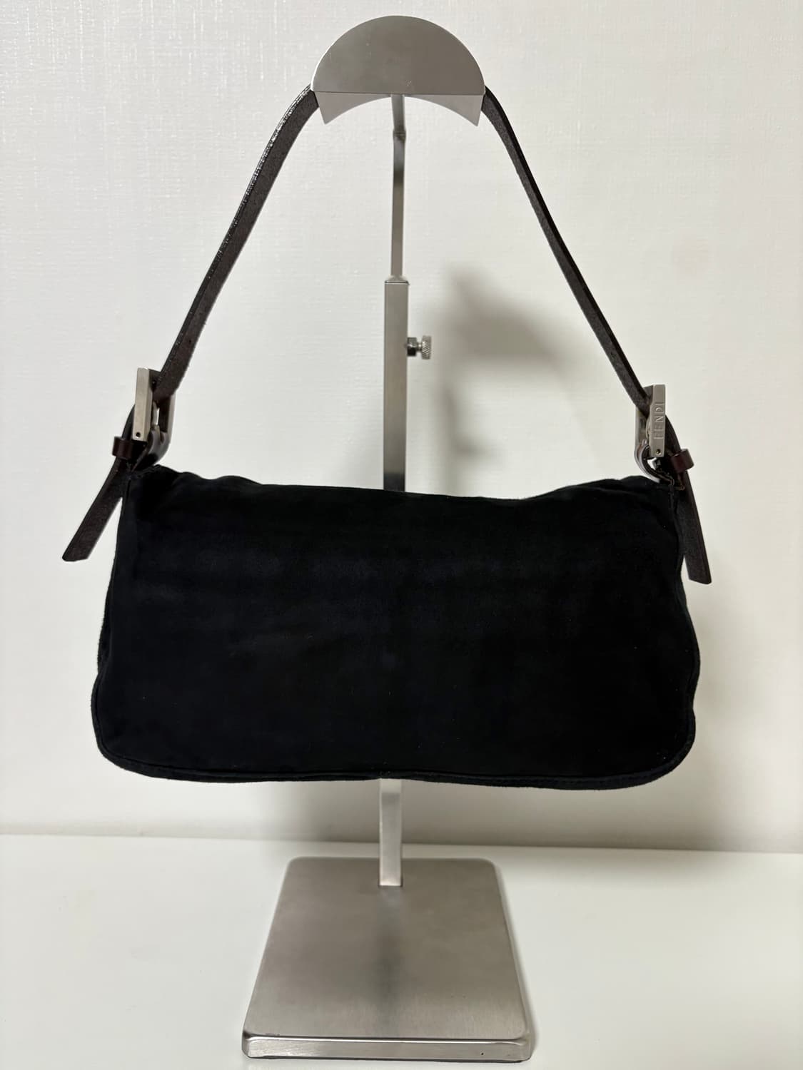 펜디 스웨이드 바게트백 상품이미지5