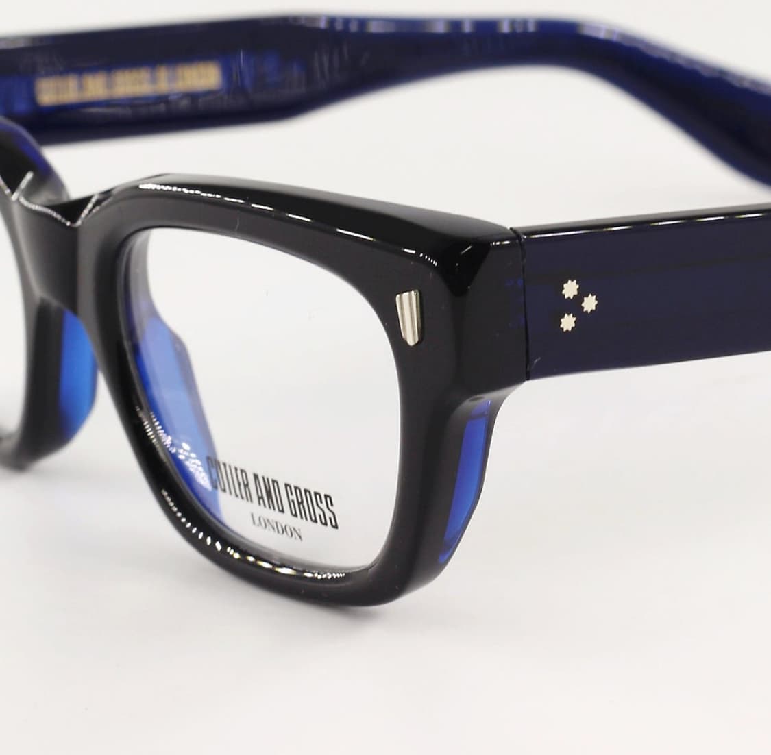 커틀러앤그로스 1391 01 black on blue 상품이미지3