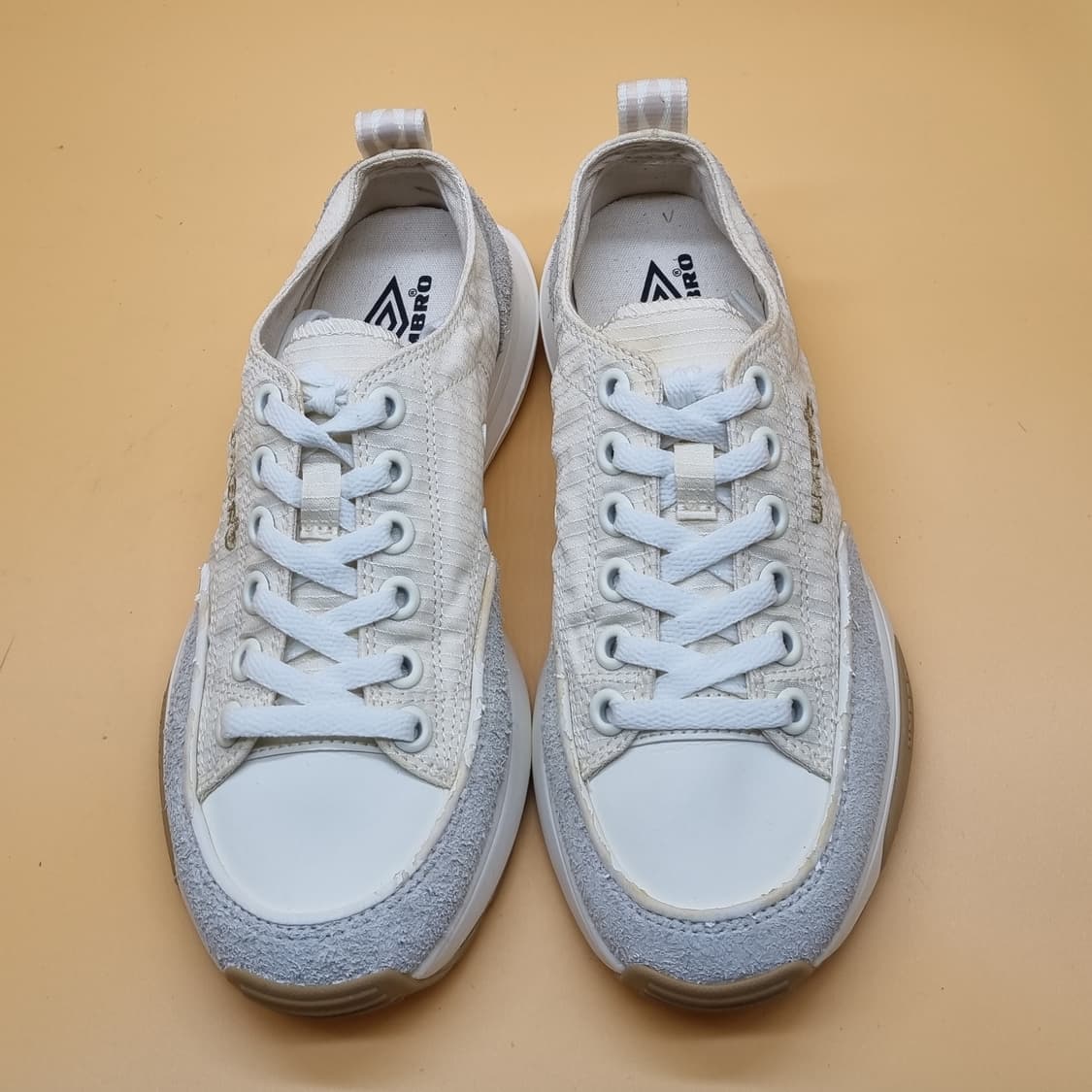 엄브로 토비씨 여성운동화230 상품이미지2