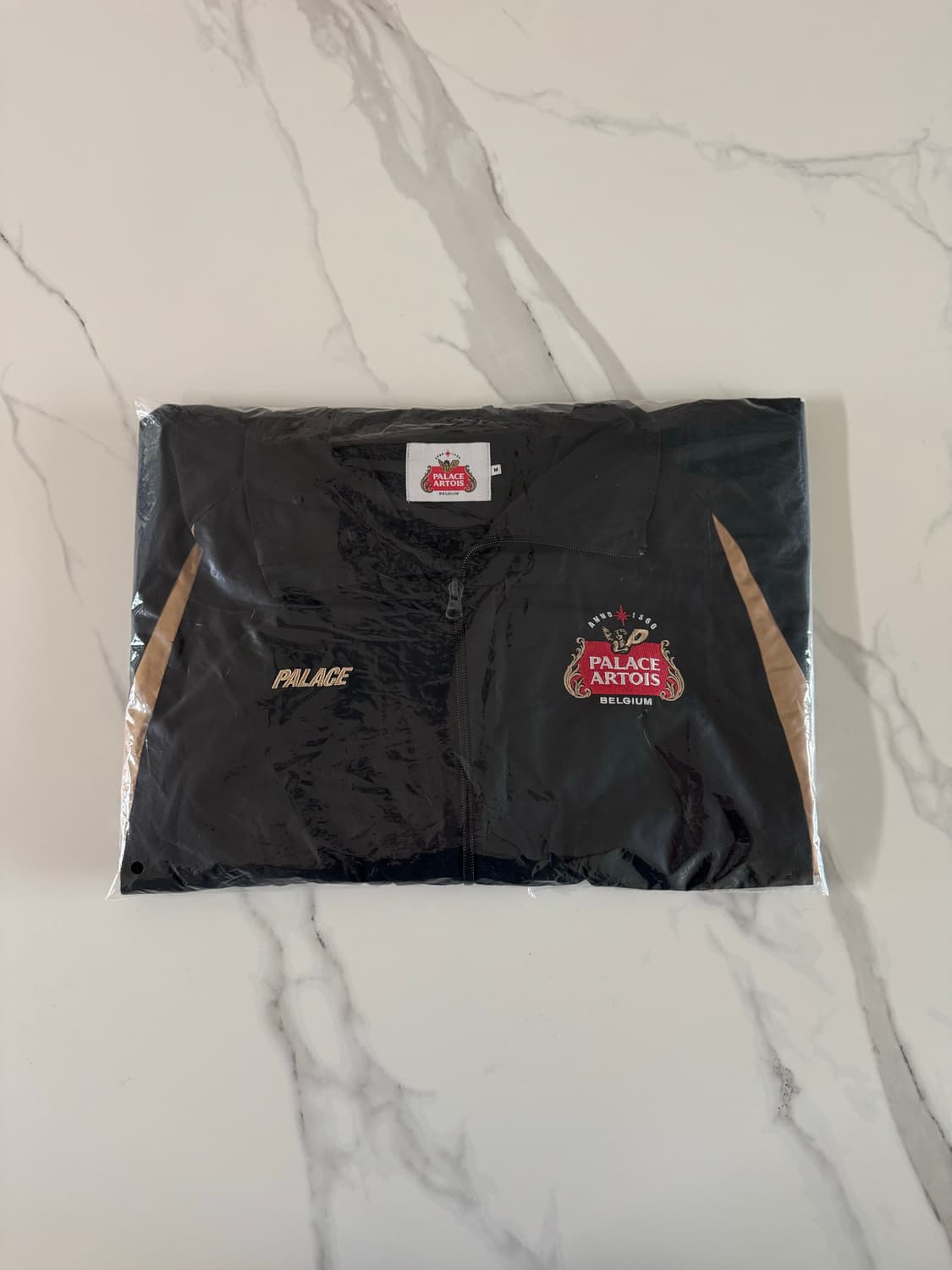 (새상품) 팔라스 x 스텔라 아르투아 라이트 코트 바람막이 자켓 상품이미지1