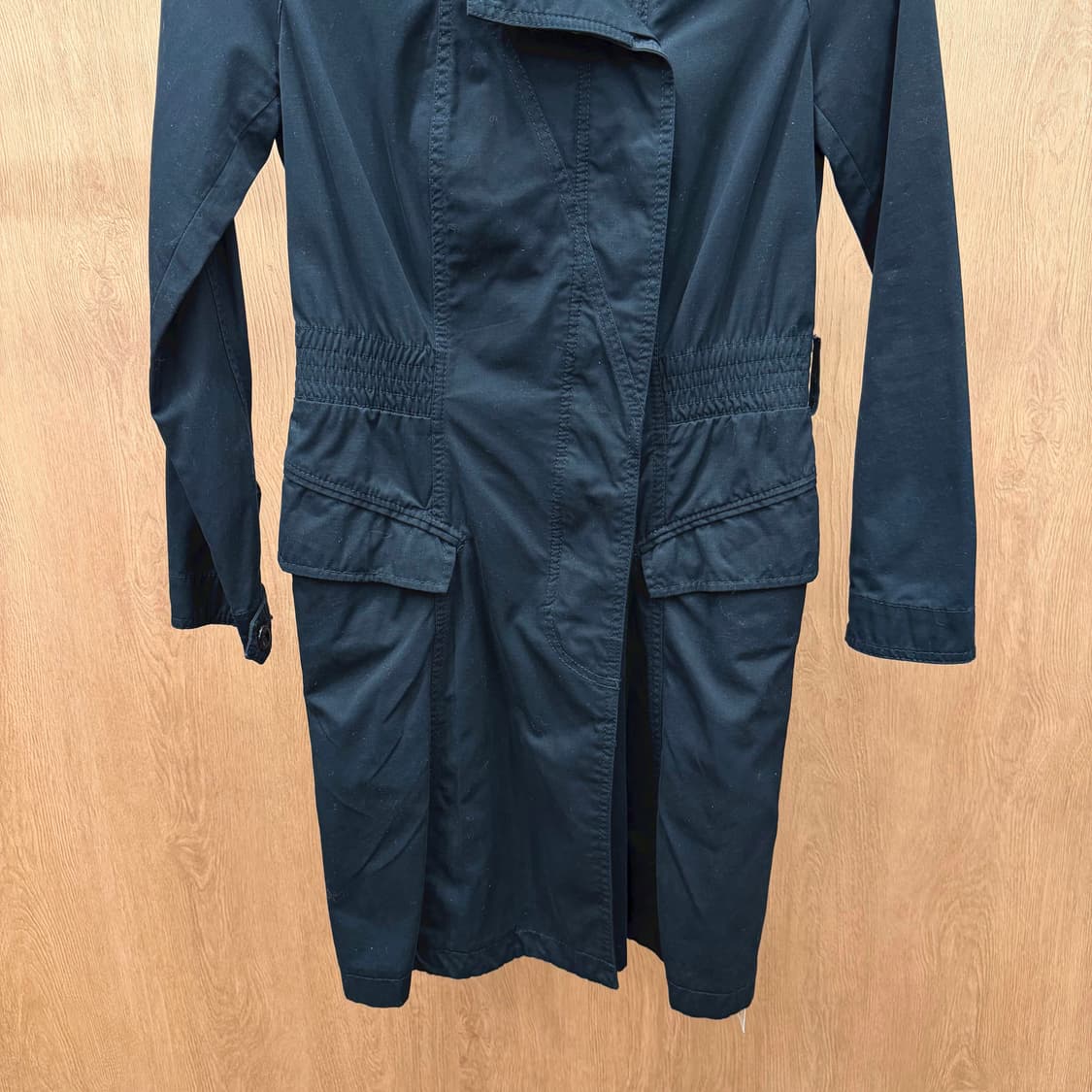 아르마니 익스체인지 코트 랩 버튼업 셔링 밴딩 디테일 슬림핏 블랙 상품이미지5