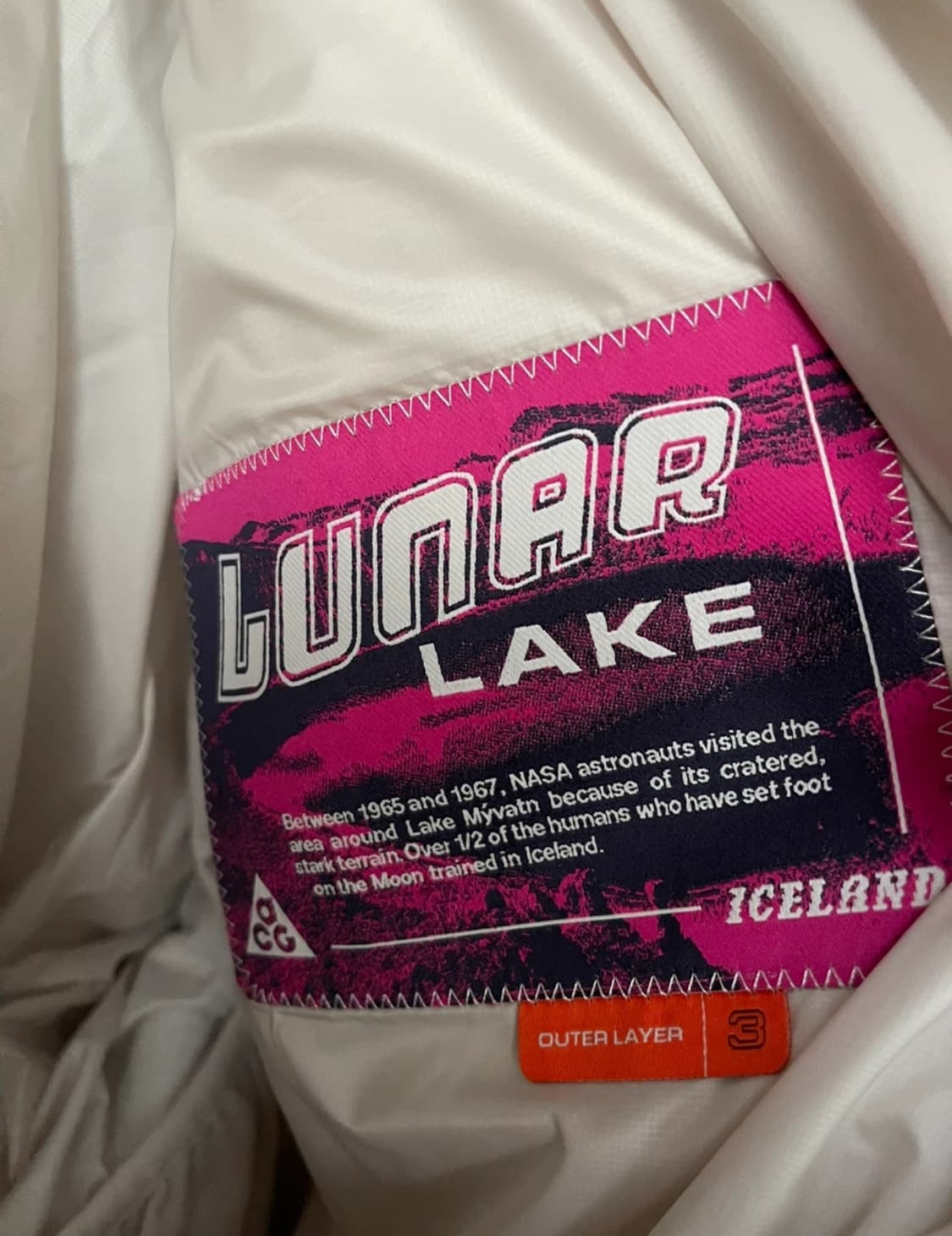 Nike ACG 루나레이크 패딩 XL 상품이미지3