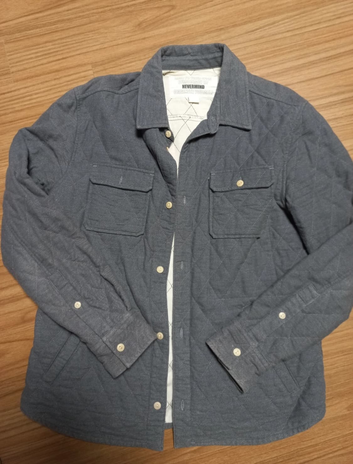 [M] 네버마인드 그레이 퀼티드 셔츠 상품이미지4