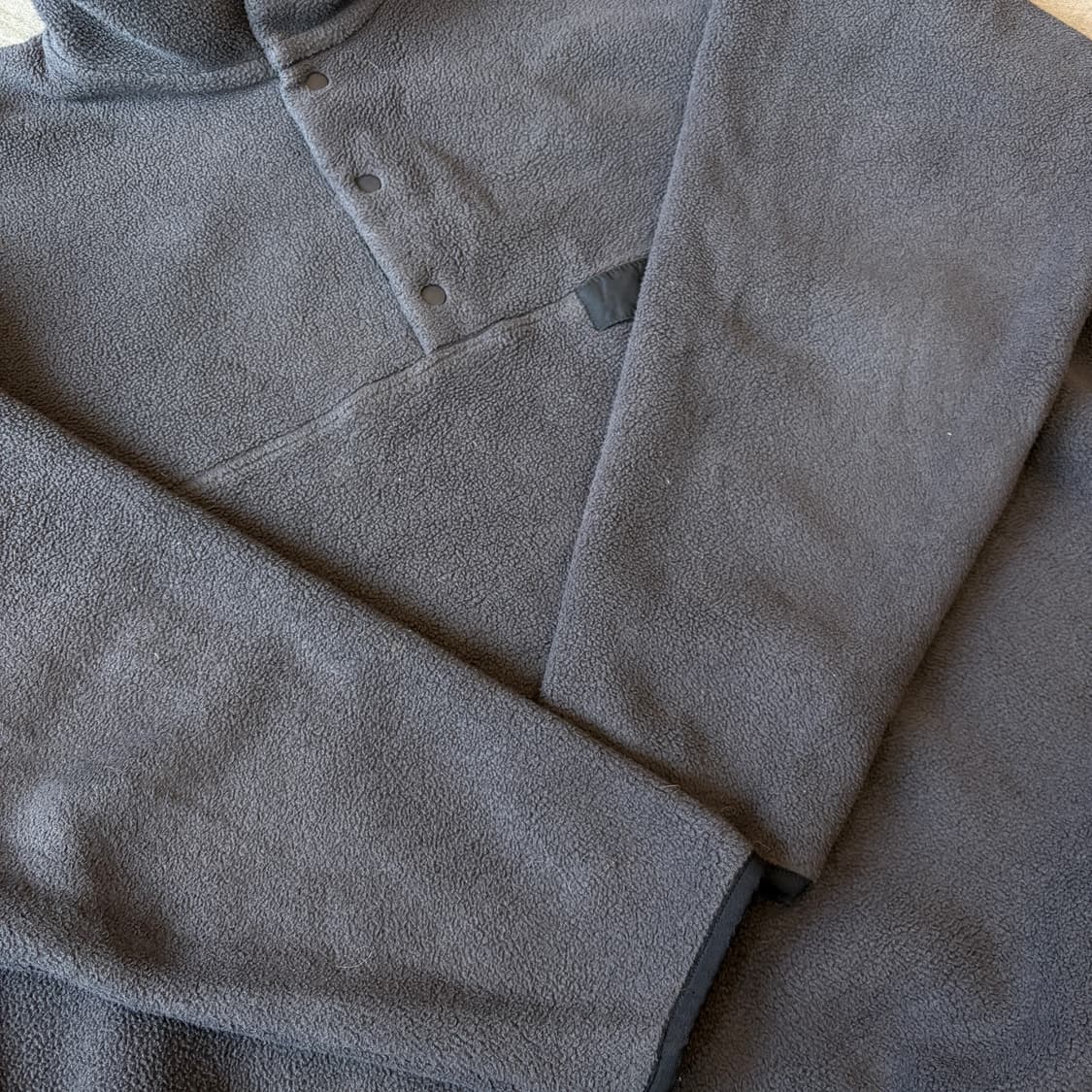 파타고니아 신칠라 다크 그레이 스냅티  상품이미지8