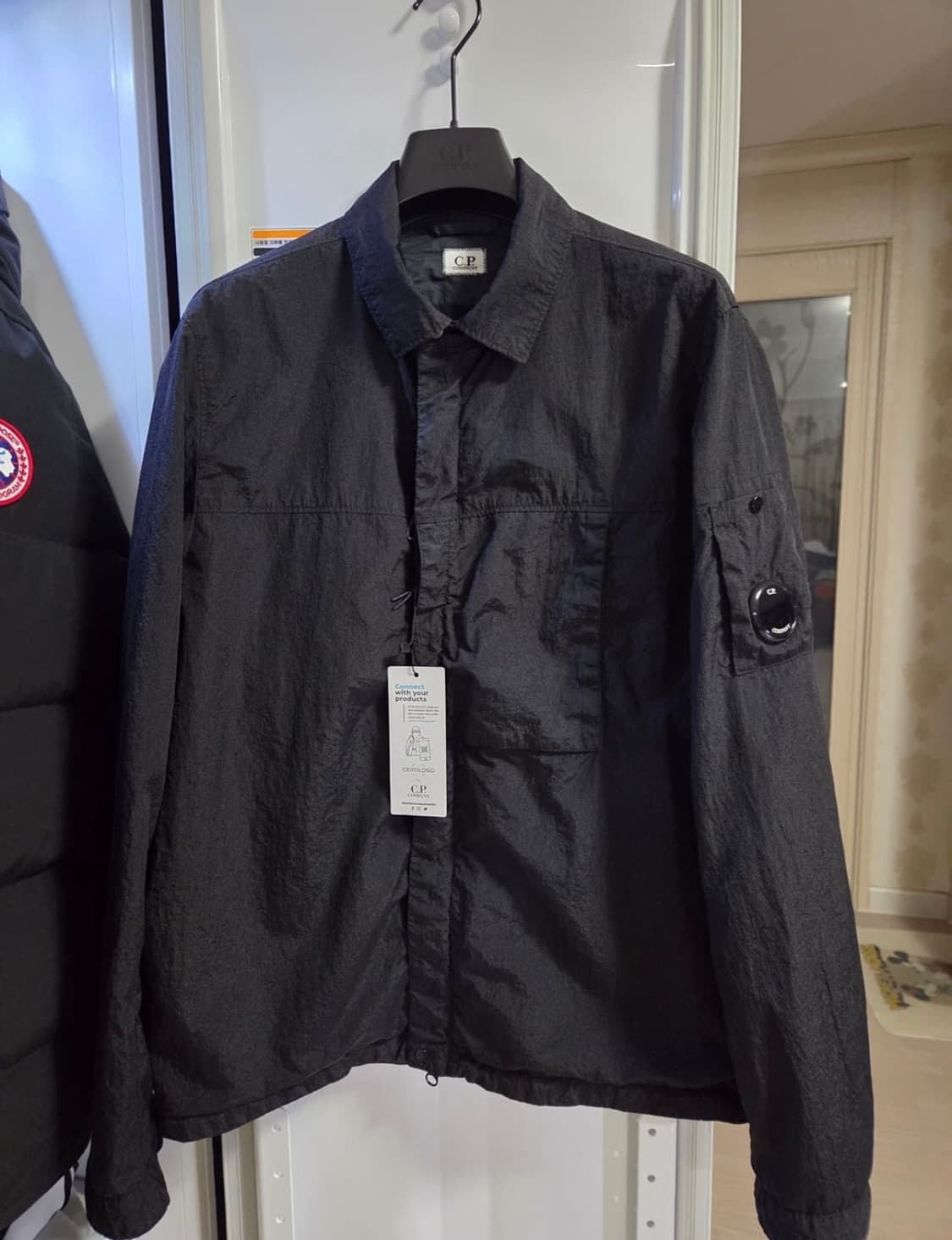 CP컴퍼니 M.T.T.N. 나일론 가먼트 다잉 자켓 (블랙) 상품이미지1