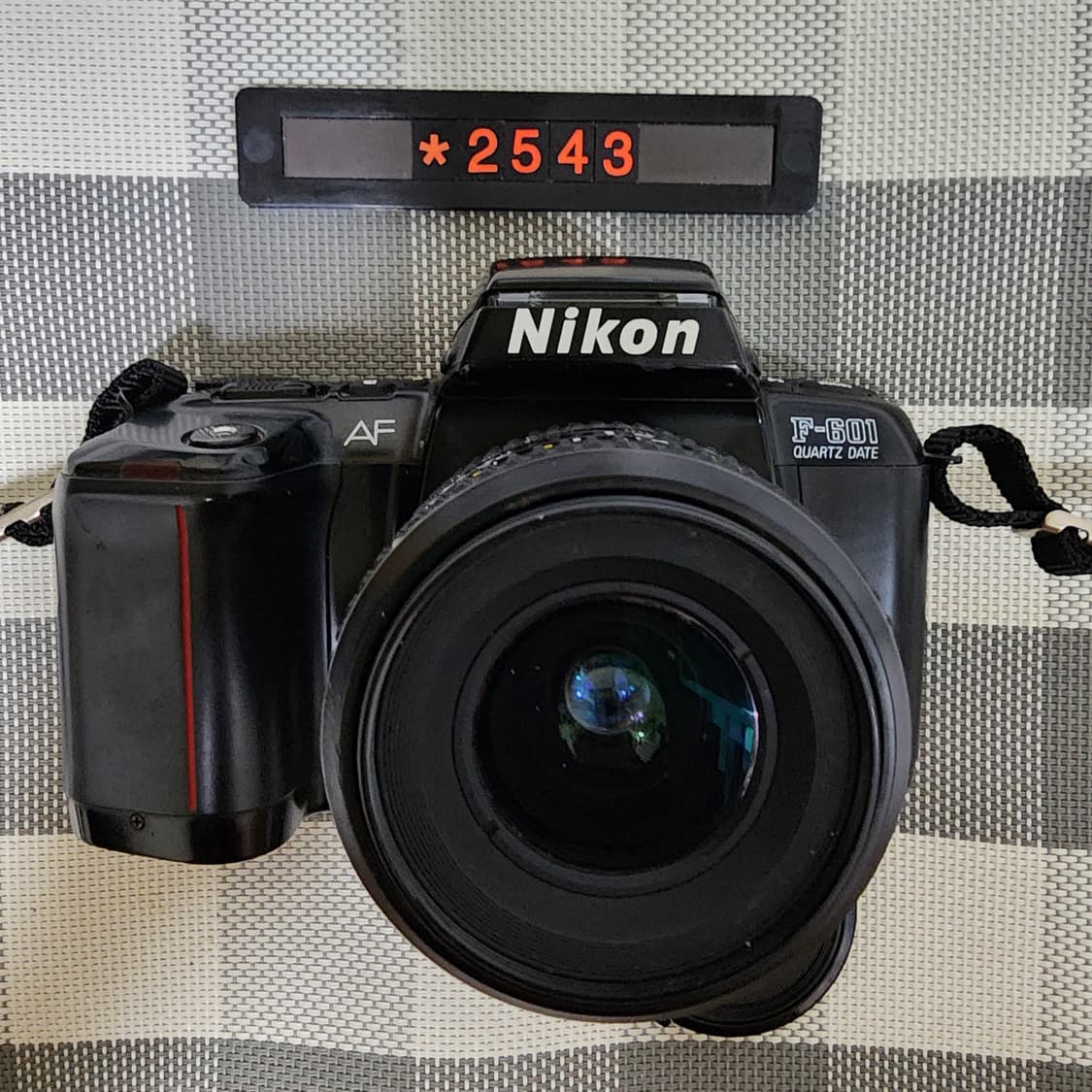니콘 F-601 데이터백 필름카메라 35-80 줌렌즈 상품이미지1