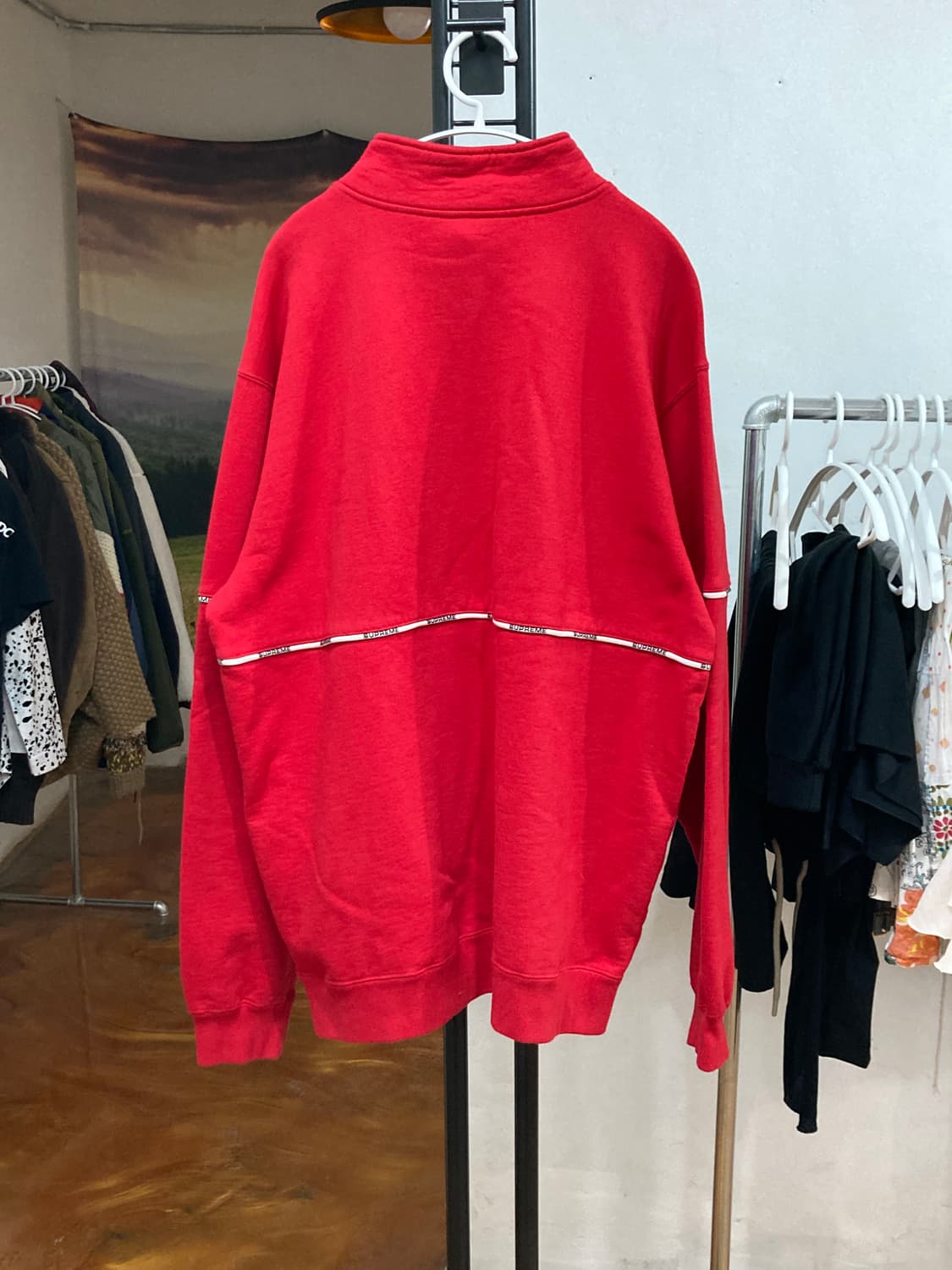 슈프림(Supreme) 클래식 로고 하프집업 스웨트셔츠 상품이미지2