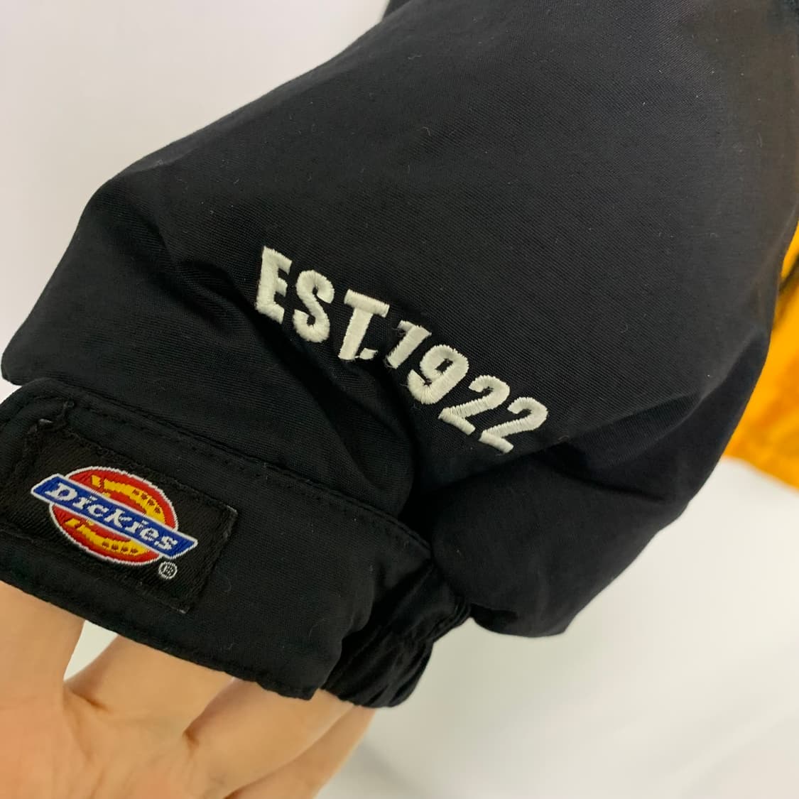 디키즈 빈티지 블랙/옐로우 패딩 점퍼 S 상품이미지3