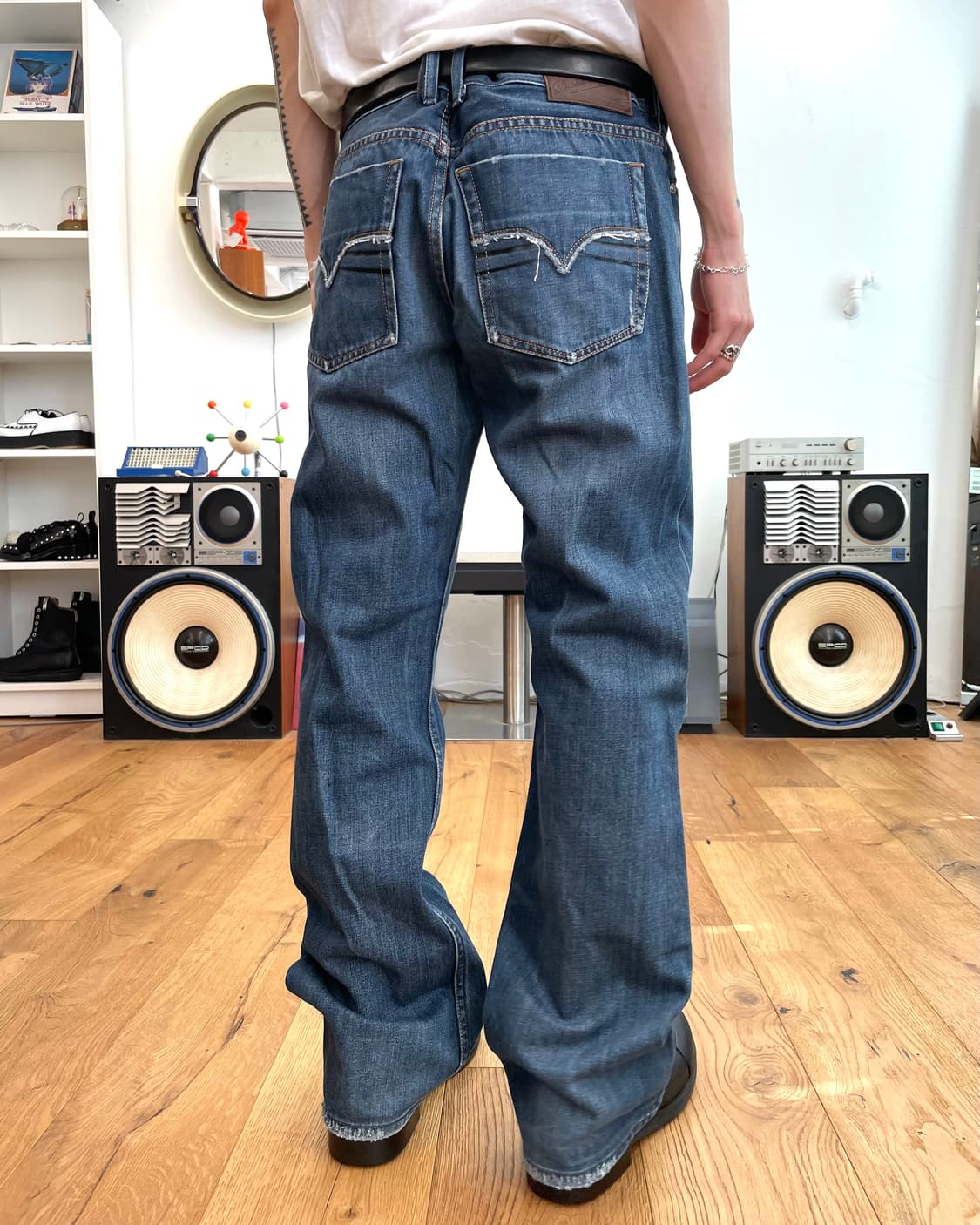 [32] 디젤 부츠컷 데님 팬츠 상품이미지1