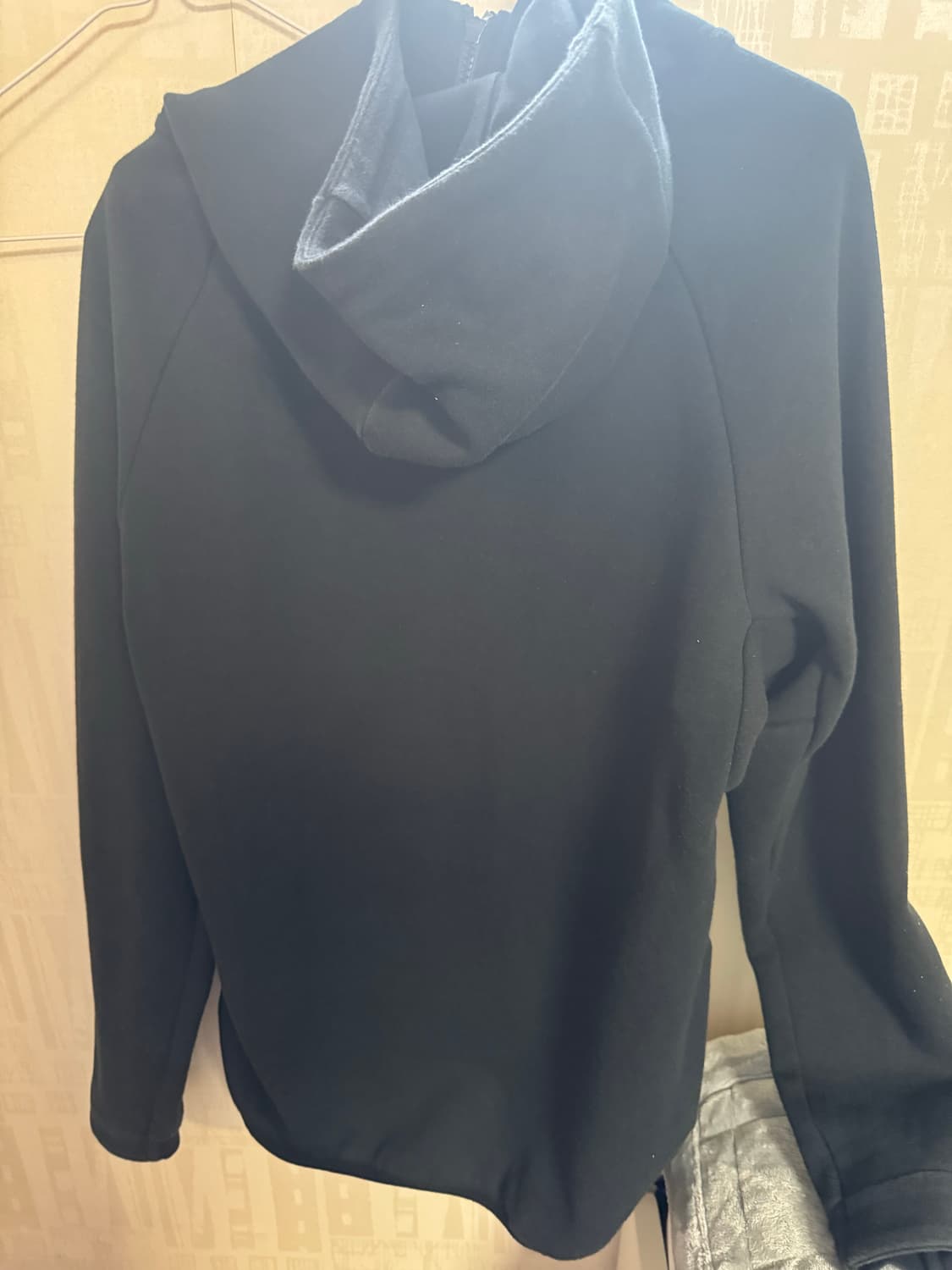 테크팩 블랙 L 팝니다 상품이미지2