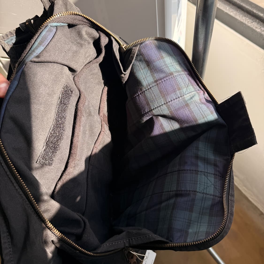 빔즈 플러스 페이딩 스웨이드 타탄체크 안감 토트백 상품이미지8
