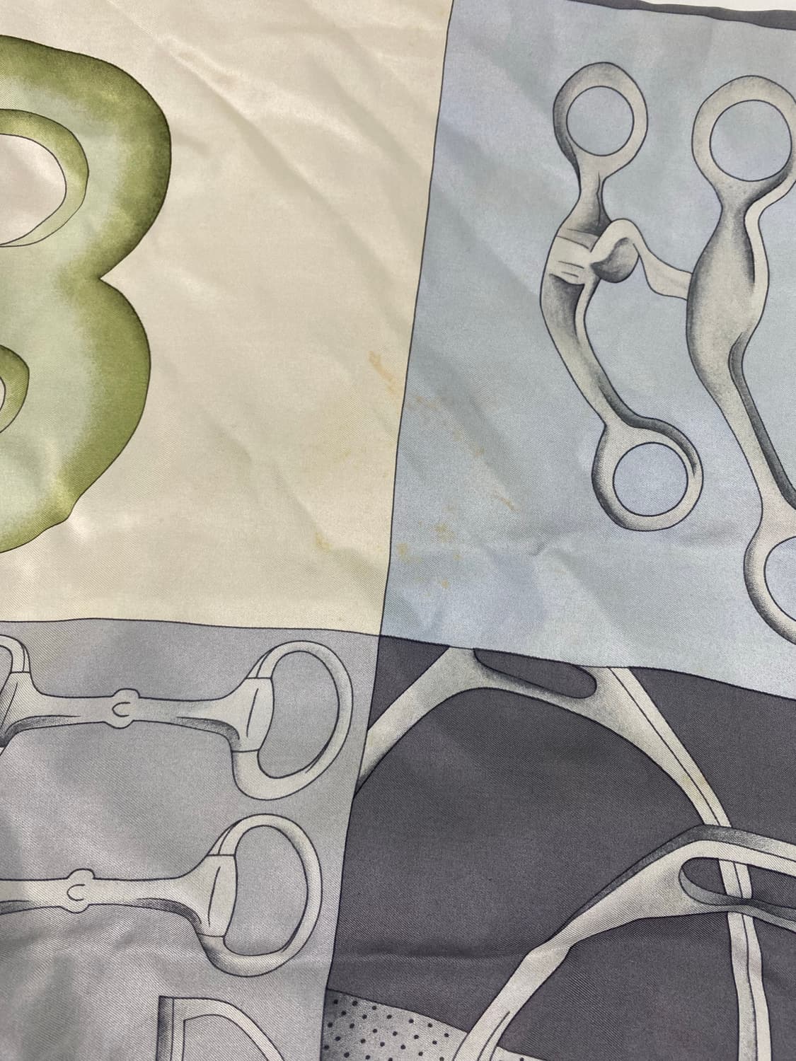 발렌시아가 실크 스카프 상품이미지8