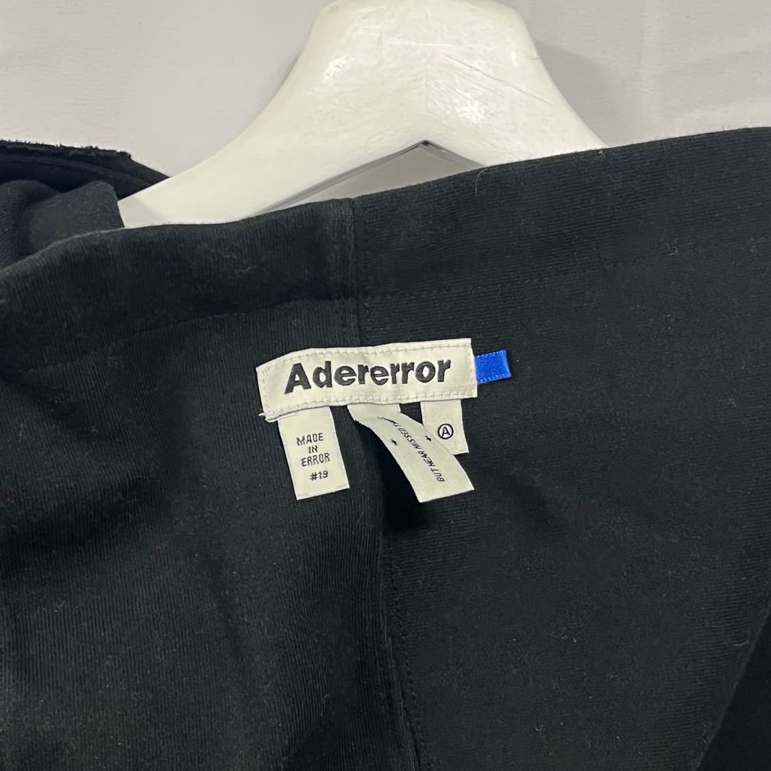 아더에러(Ader Error) 스톤 로고 후드티 상품이미지5