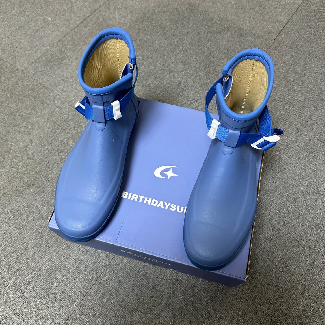 벌스데이수트x문스타 레인부츠 270  상품이미지4