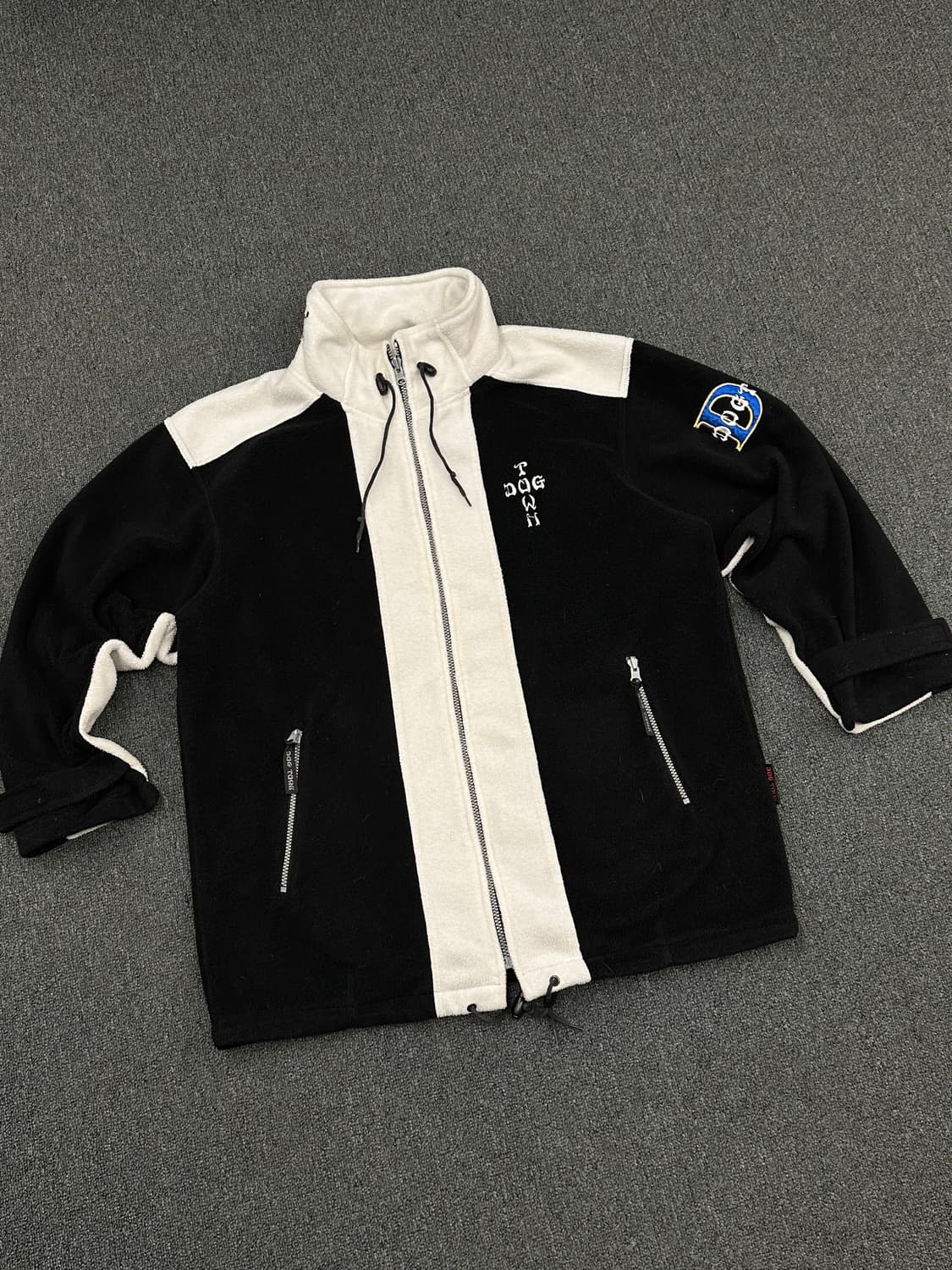 OS)도그타운 빈티지 자수 로고 포인트 플리스 집업 상품이미지4