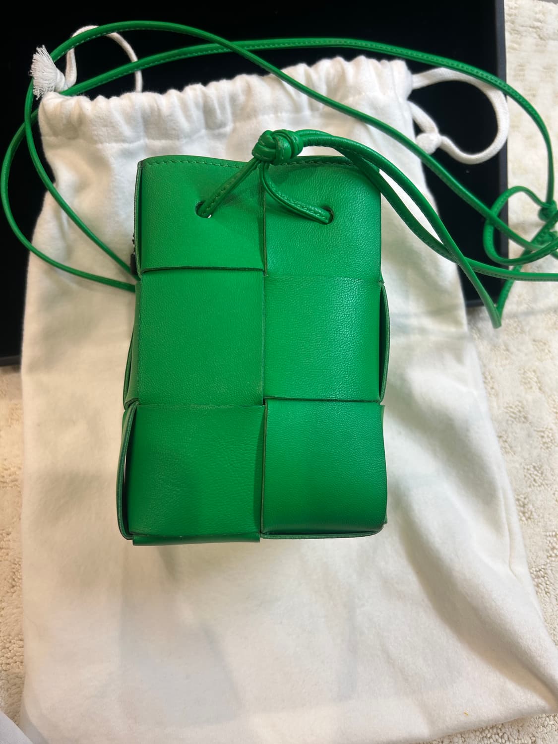 [정품/중고] 보테가 베네타 버킷백 미니  상품이미지4