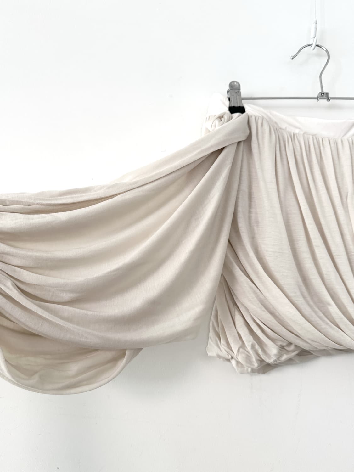 Whirl drape mini skirt / ivory 상품이미지4
