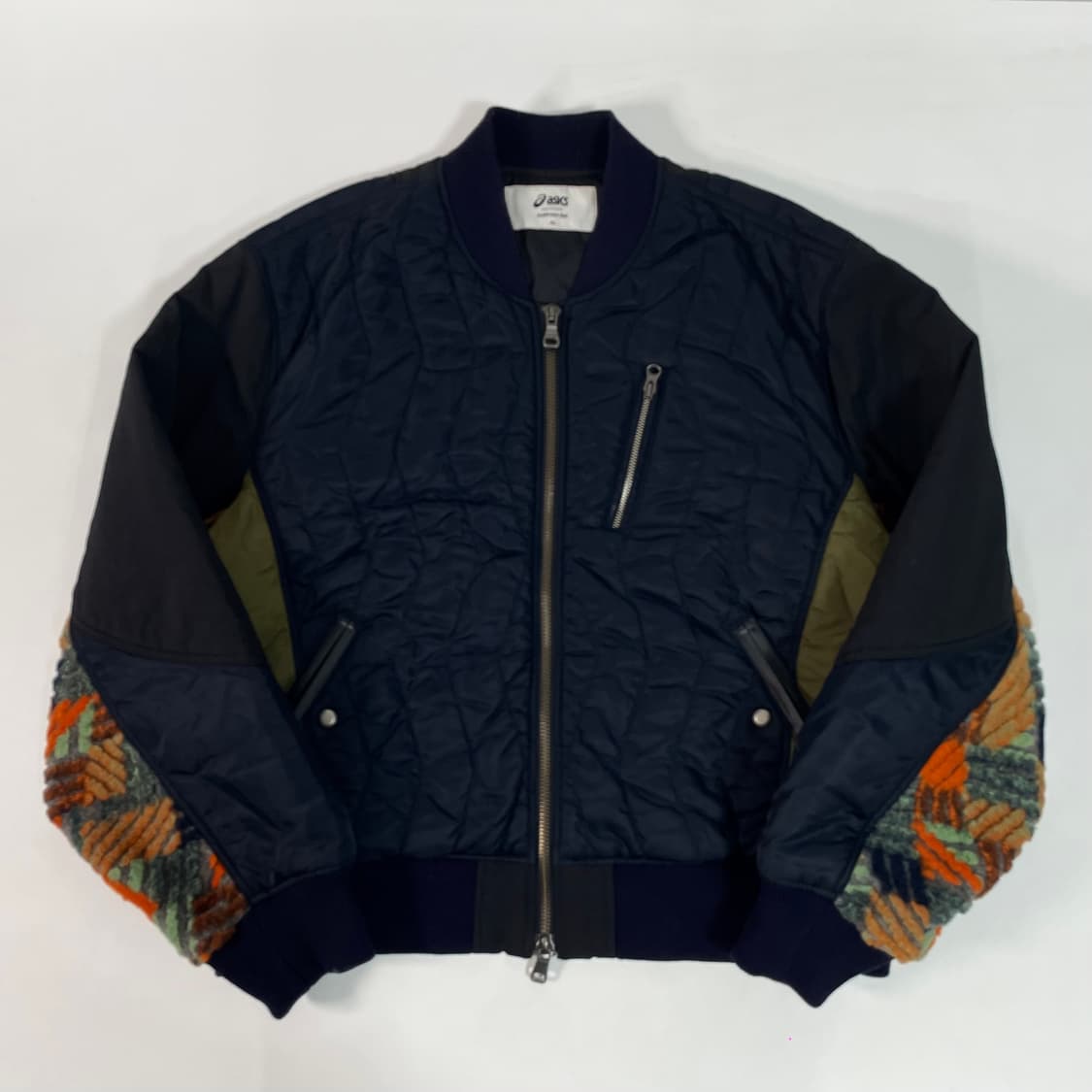 아식스 X 앤더슨벨 콘트라스트 퀼팅 봄버 자켓 (on.98)  상품이미지1