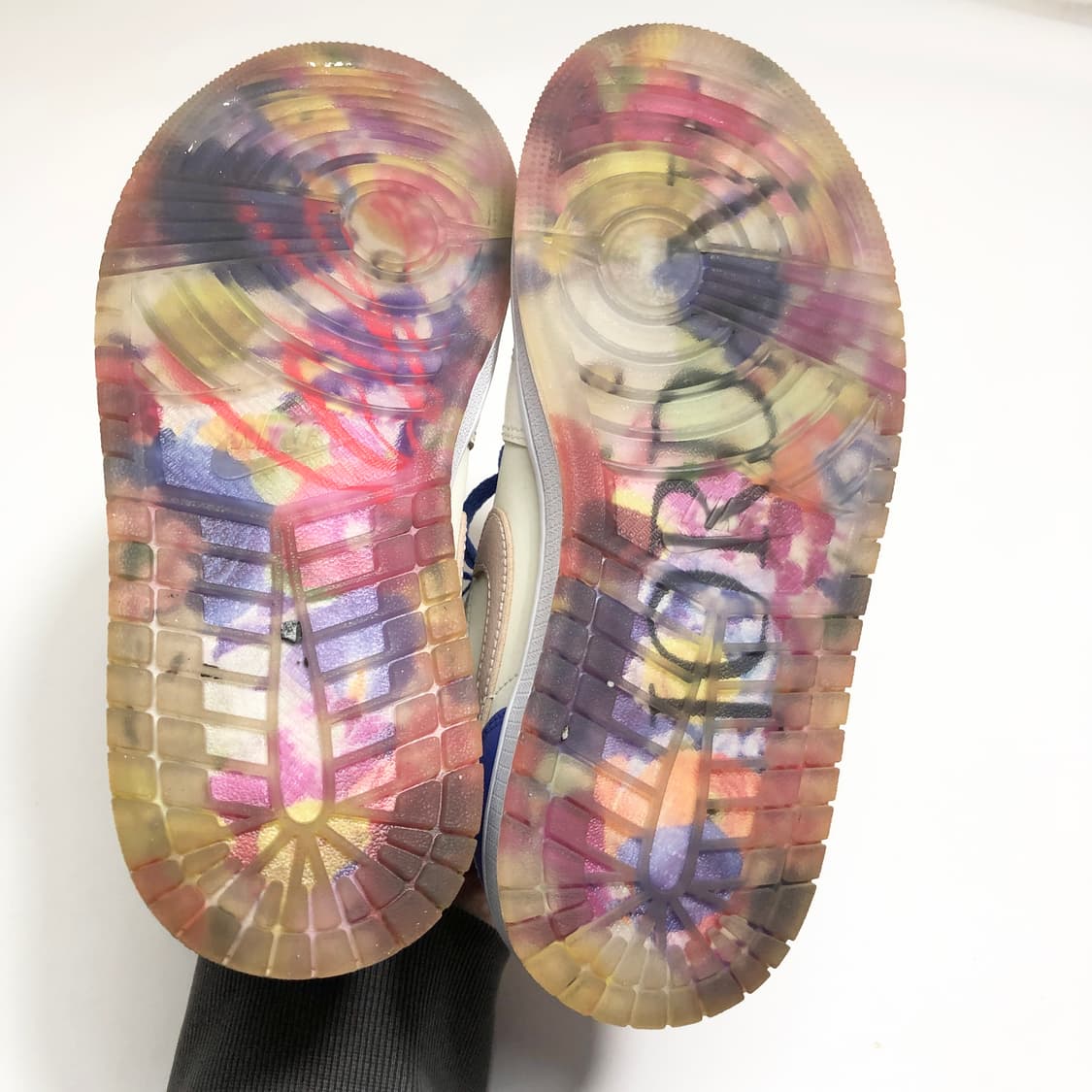 나이키 조던1 미드 플로랄 230 상품이미지7