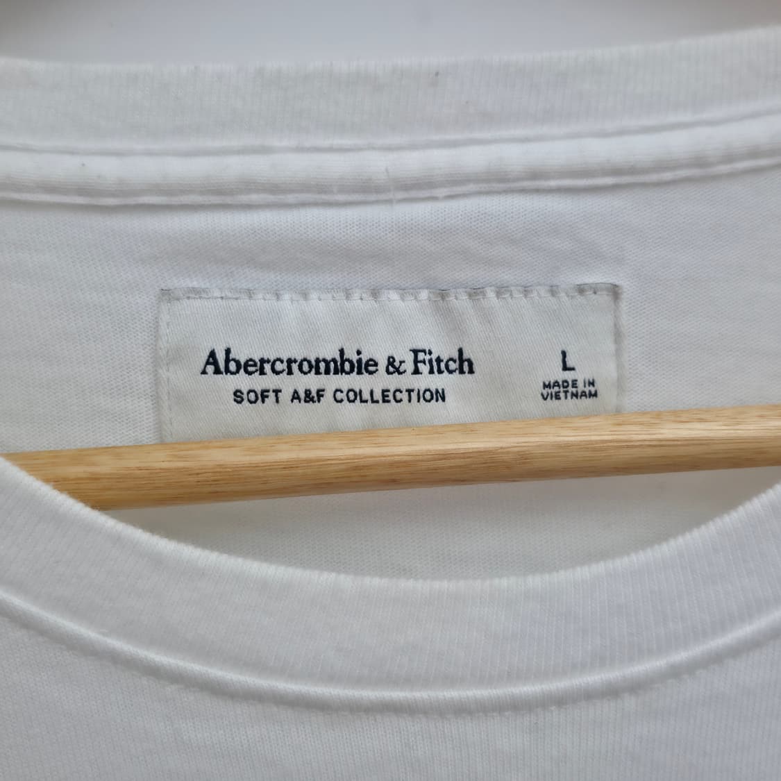 [L] 아베크롬비 화이트 반팔 티 상품이미지5