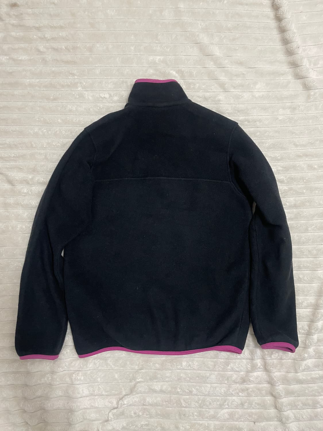 파타고니아 신칠라 블랙핑크 풀오버 상품이미지3