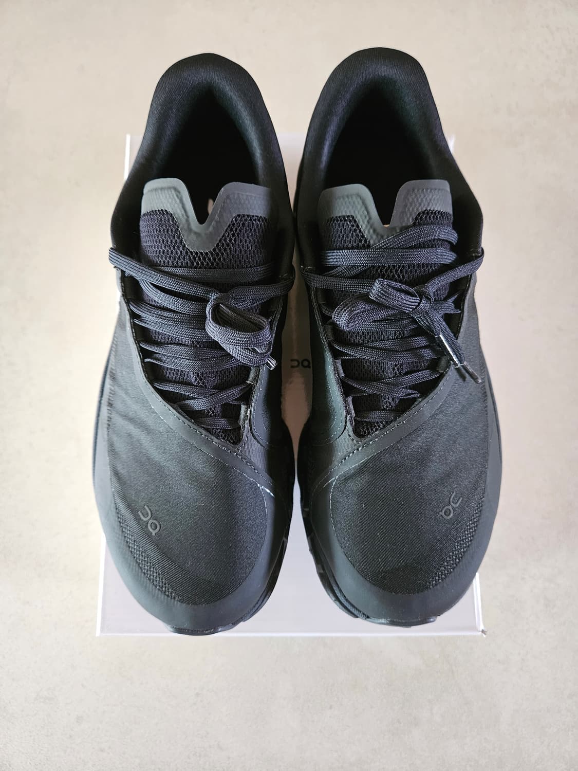 온 파프 클라우드몬스터2 블랙 마그넷 260 상품이미지1