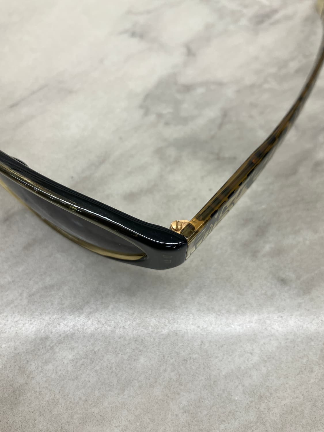 지방시 GIVENCHY 블랙 클리어 캣아이 선글라스 상품이미지2