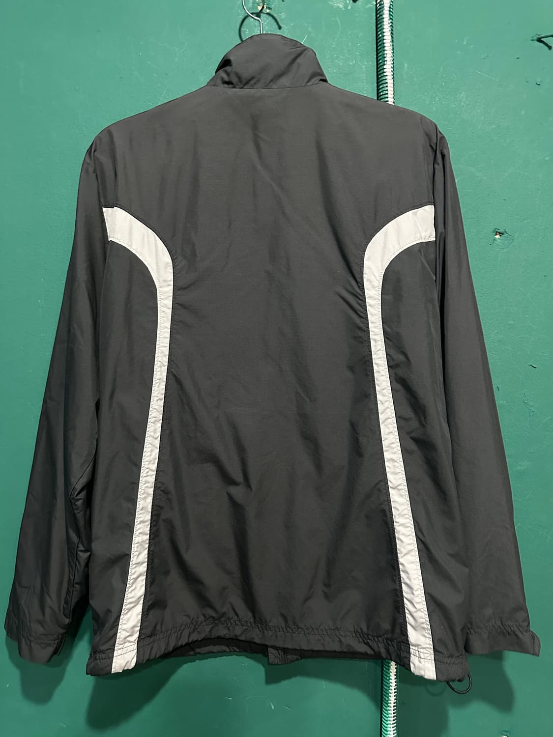 나이키 고프코어 바람막이 L 상품이미지2