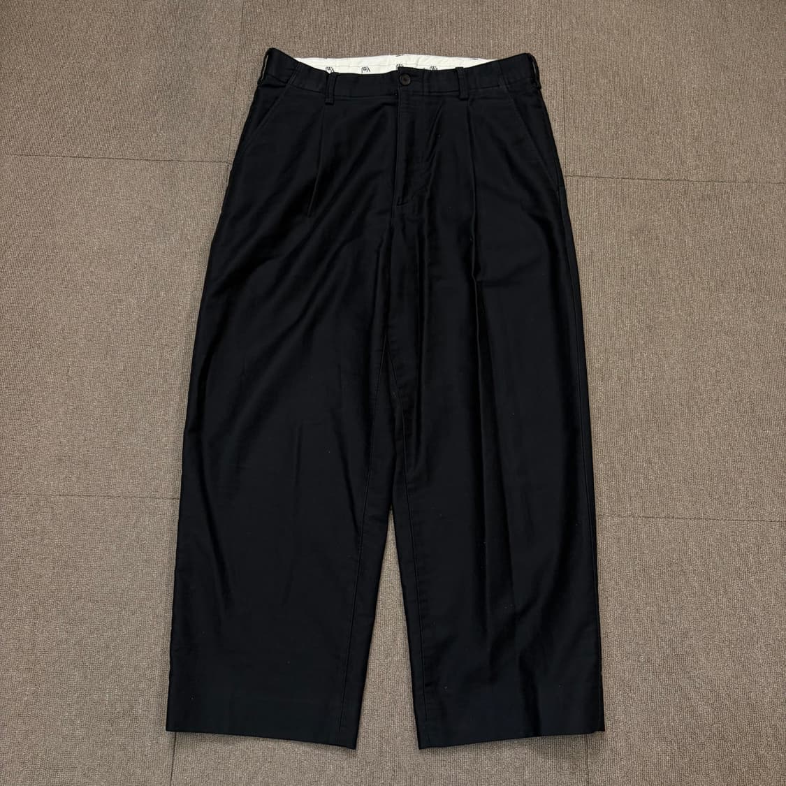 uniqlo 유니클로 jw앤더슨 턱 와이드 팬츠 79 상품이미지1