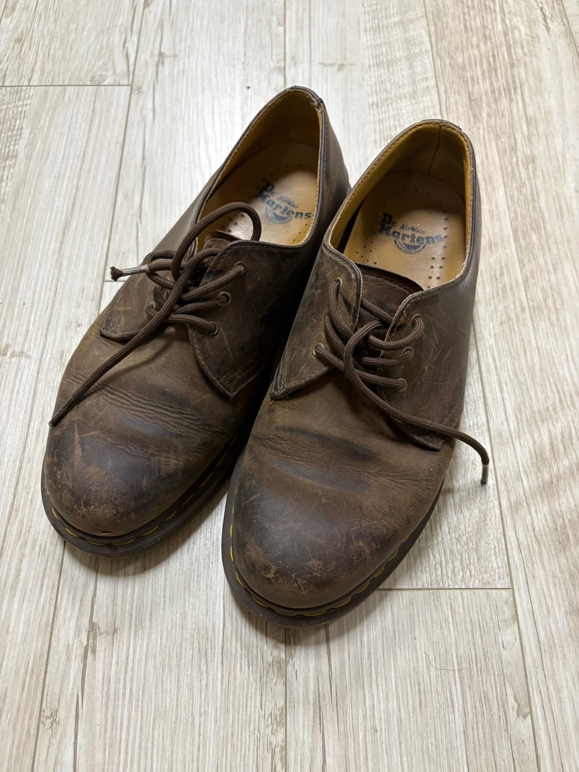 닥터마틴 1461 3홀 크레이지홀스 270 상품이미지1