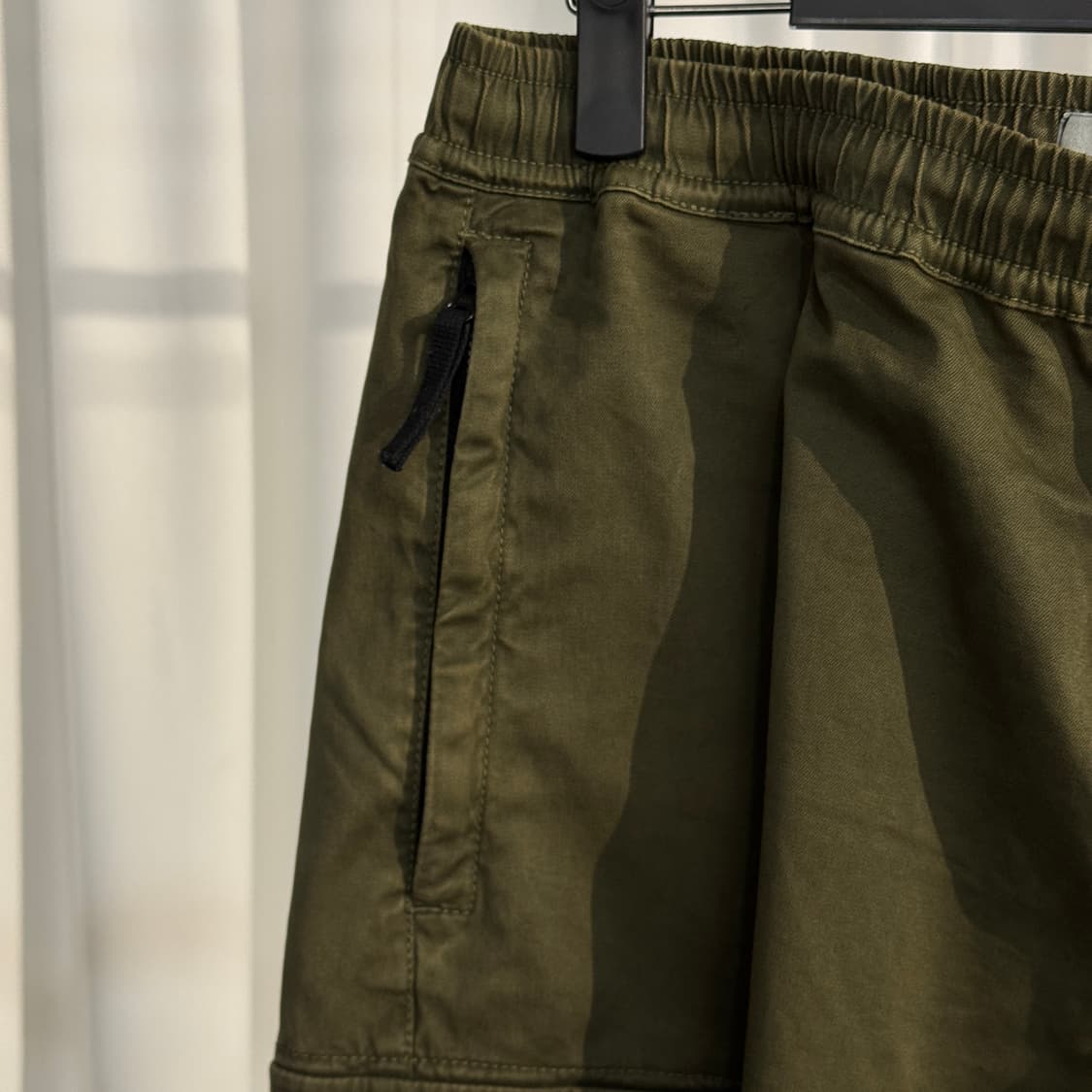 (38) 스톤아일랜드 레귤러 테이퍼드 가먼트다이 카고팬츠 상품이미지6