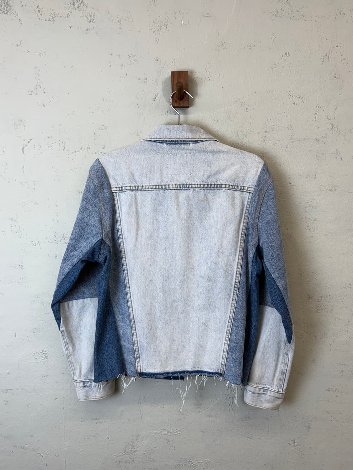 리바이스 프리미엄 리워크 크롭 데님 자켓 상품이미지2