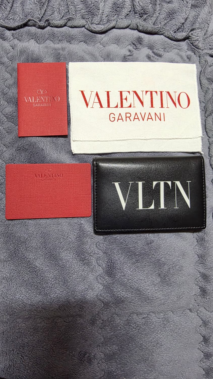 (정품) 발렌티노 가라바니 로고 프린트 카드지갑/남녀공용/개인/팝니다. 상품이미지1