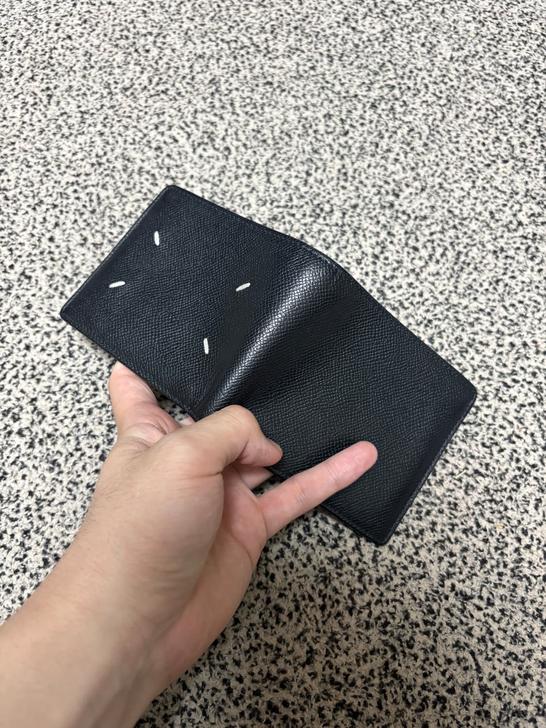 마르지엘라 포 스티치 레더 반지갑 상품이미지3