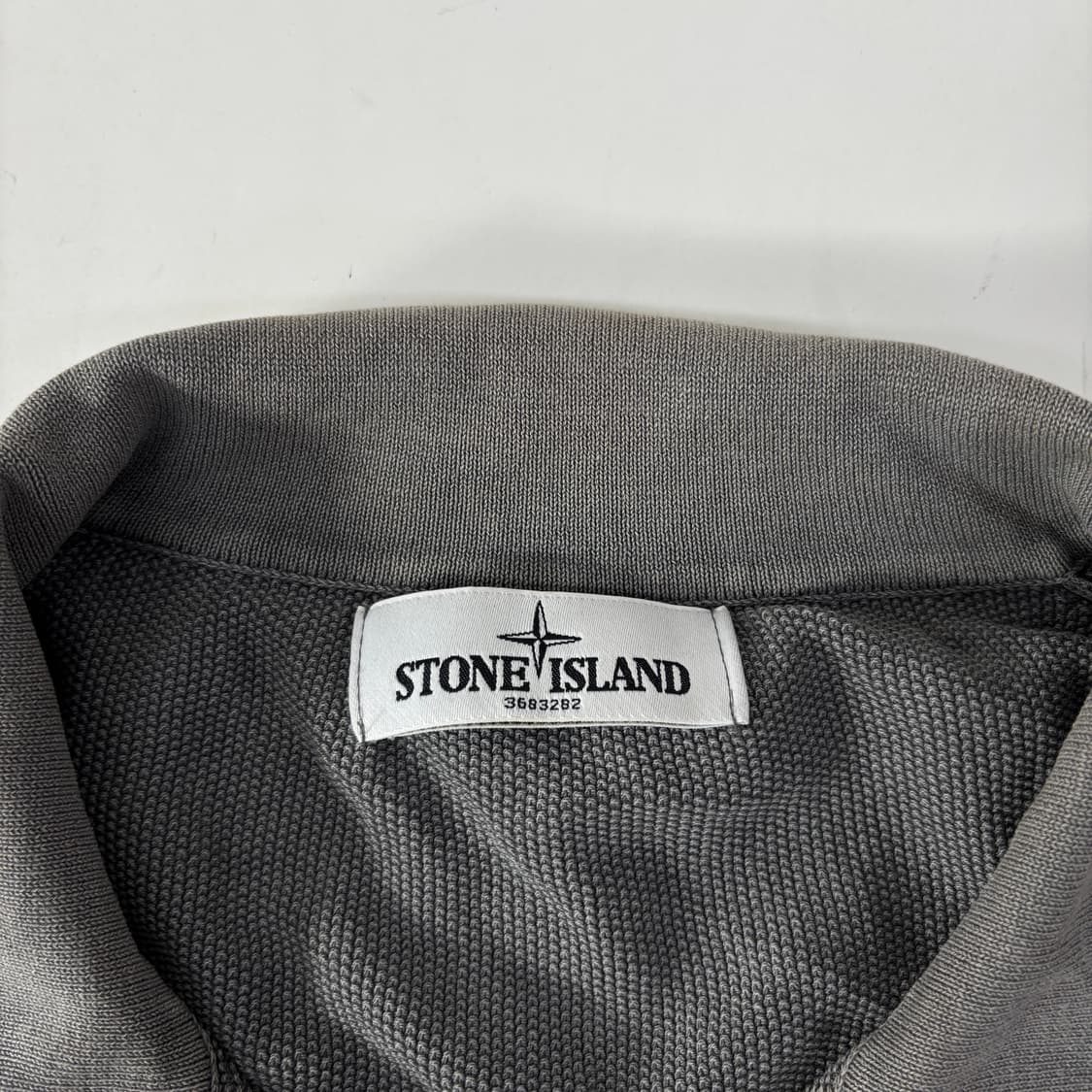 스톤아일랜드 반집업 니트 상품이미지8