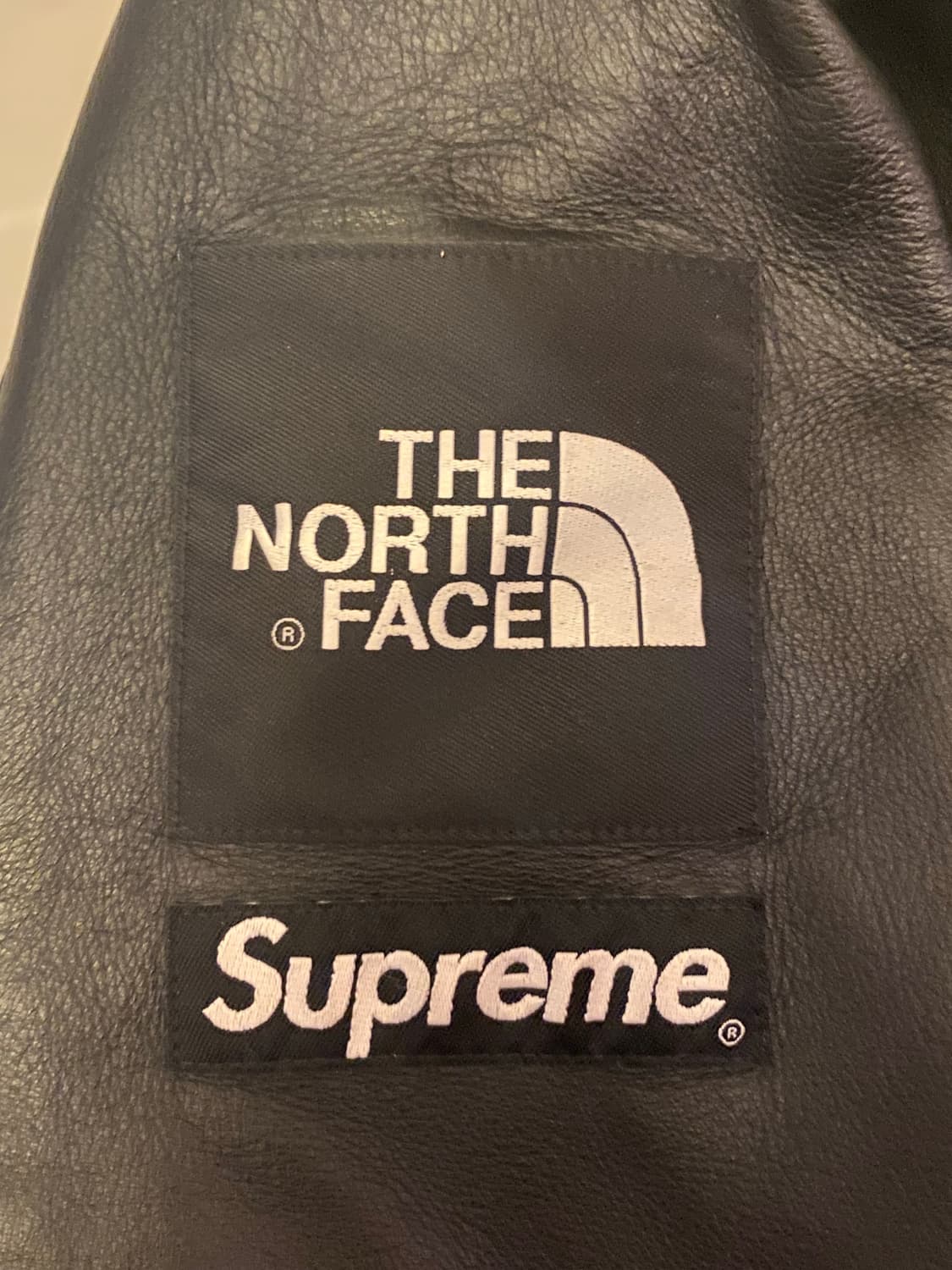 슈프림 × 더 노스페이스 리얼 레더 마운틴 하이엔드 자켓 M 블랙 상품이미지6