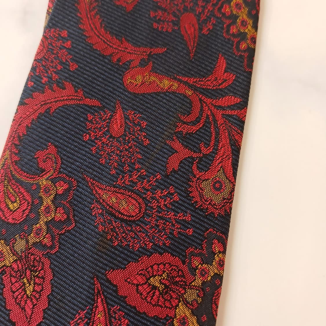 세루티 실크 네이비&레드 페이즐리 넥타이 9cm A등급 A19023
 상품이미지8