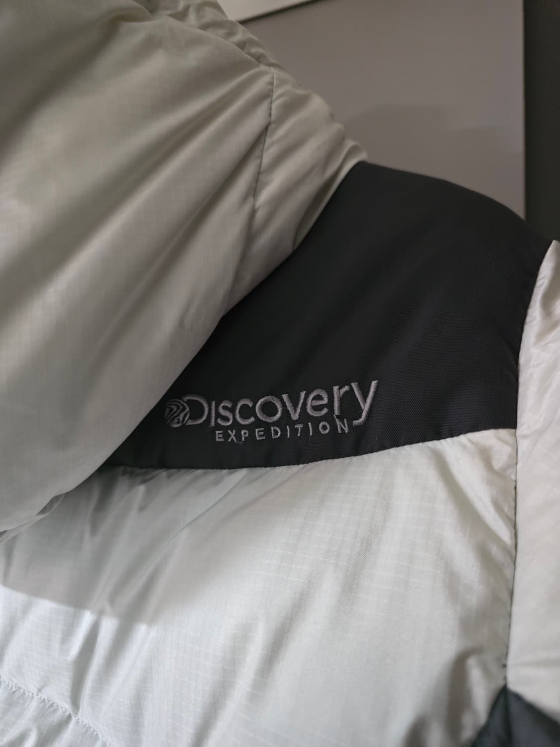 디스커버리 여성 고어 윈드스토퍼 덕다운패딩.    싸이즈 95   상품이미지5