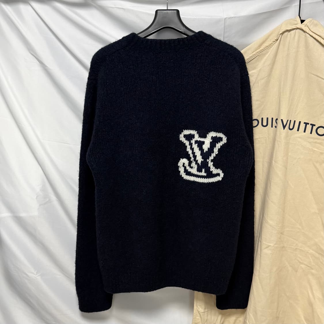 [S+급/XL] 루이비통 LV 인타르시아 크루넥 니트 네이비 상품이미지4