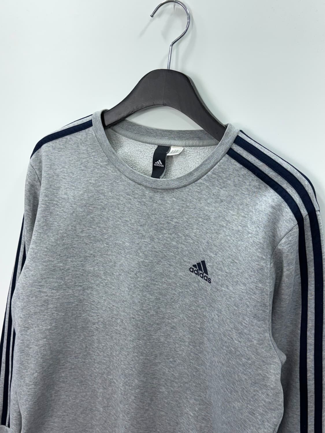 아디다스 삼선로고 맨투맨 그레이 M 상품이미지2