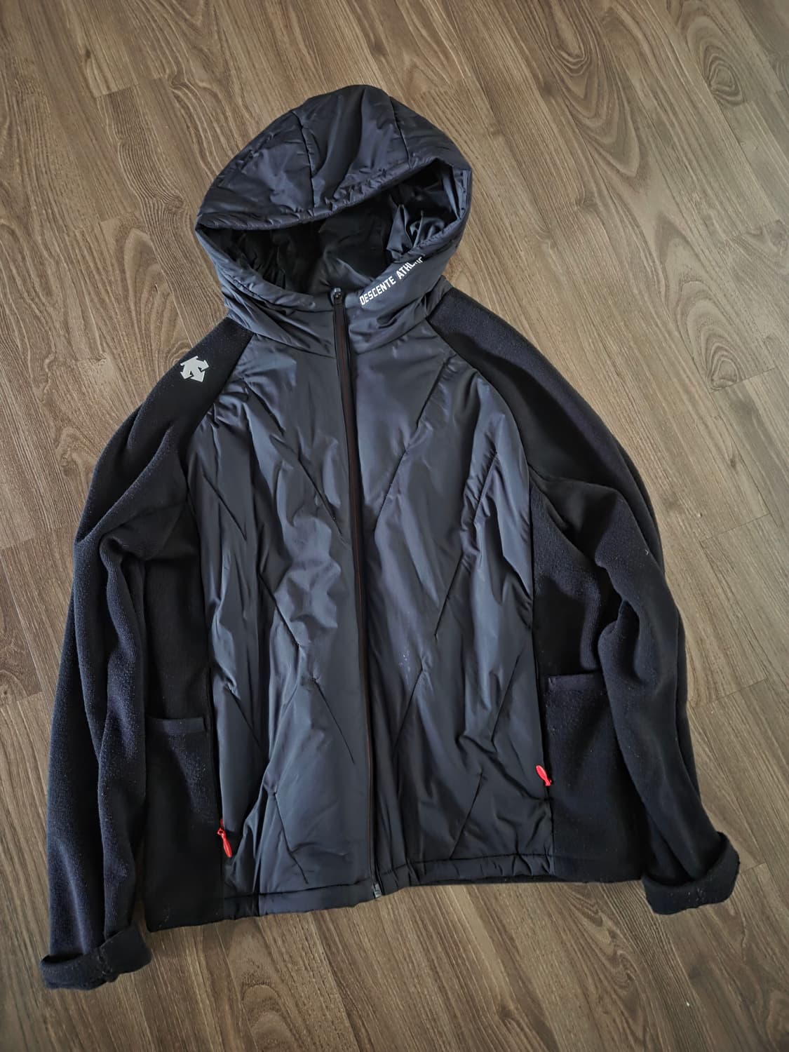 데상트 경량패딩 상품이미지2