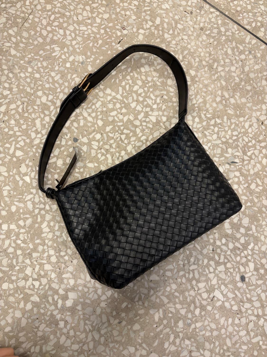Vintage Woven Black Shoulder Bag 상품이미지1