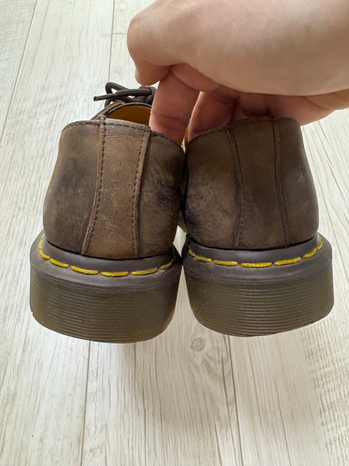 닥터마틴 1461 3홀 크레이지홀스 240 상품이미지5