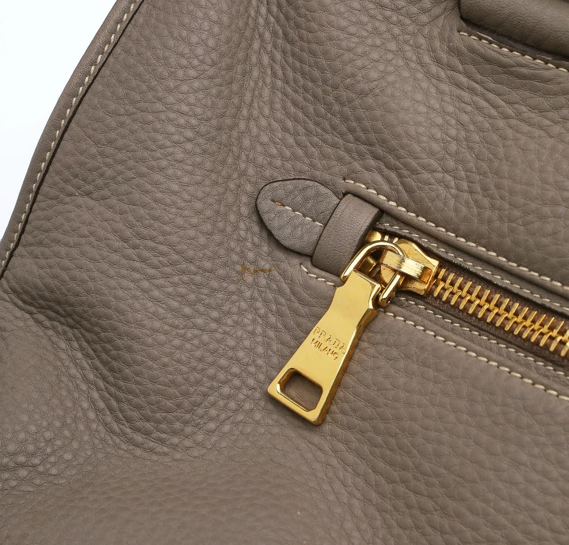 [A급] 프라다 비텔로 다이노 레더 토트백 판매합니다!!! 상품이미지7