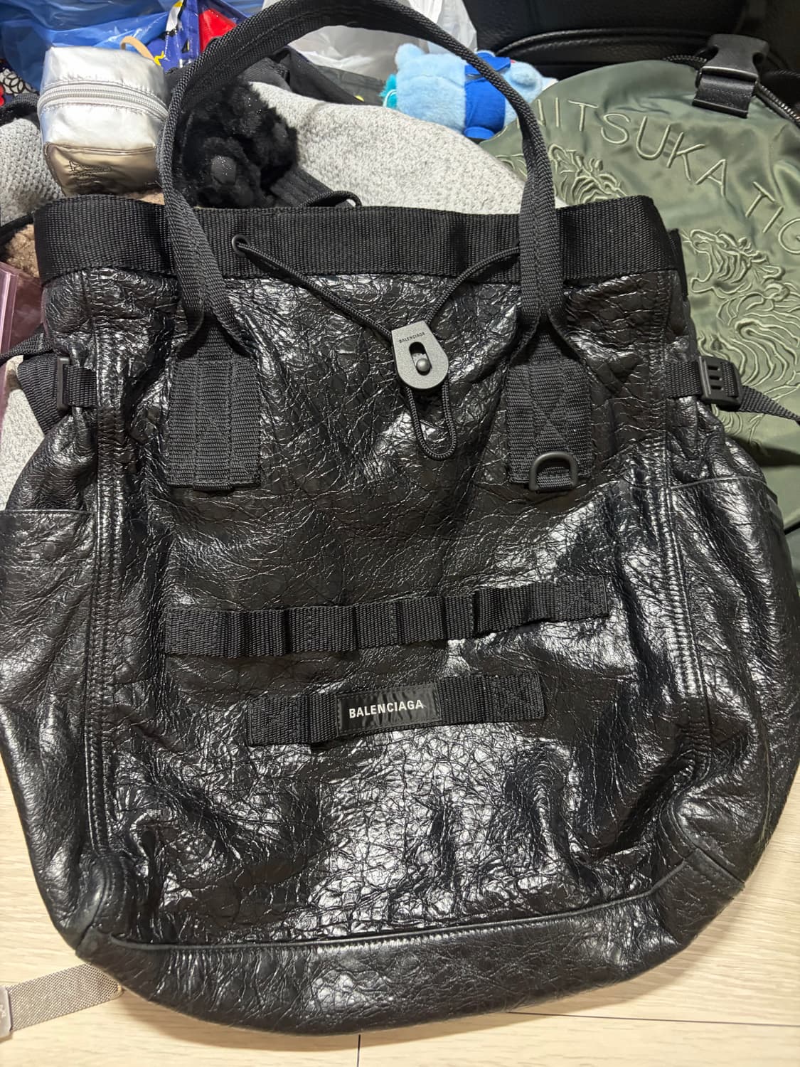 발렌시아가 아미 램스킨 토트백 상품이미지1