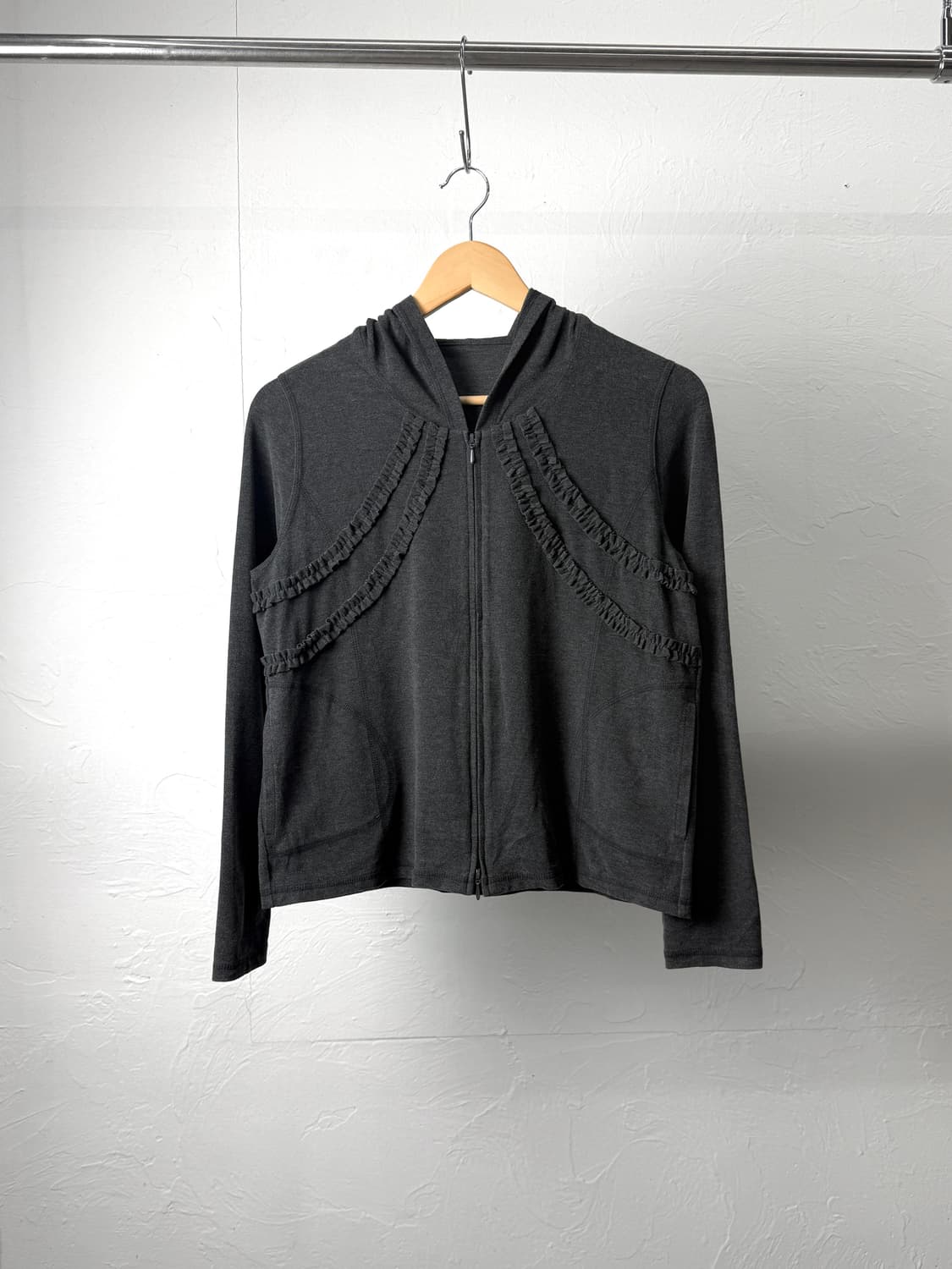 Traffic Basic 프릴 투웨이 후드 집업 상품이미지1