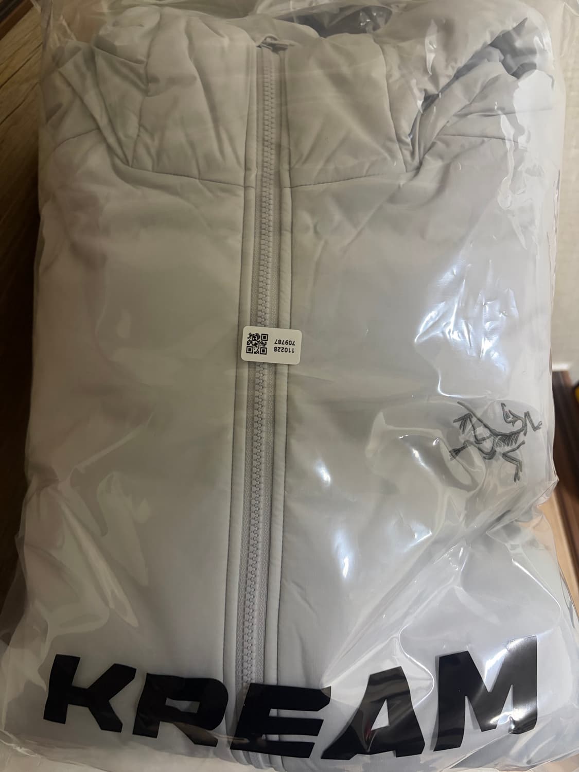 아크테릭스 아톰 SV 후디 솔리튜드 새제품 상품이미지2