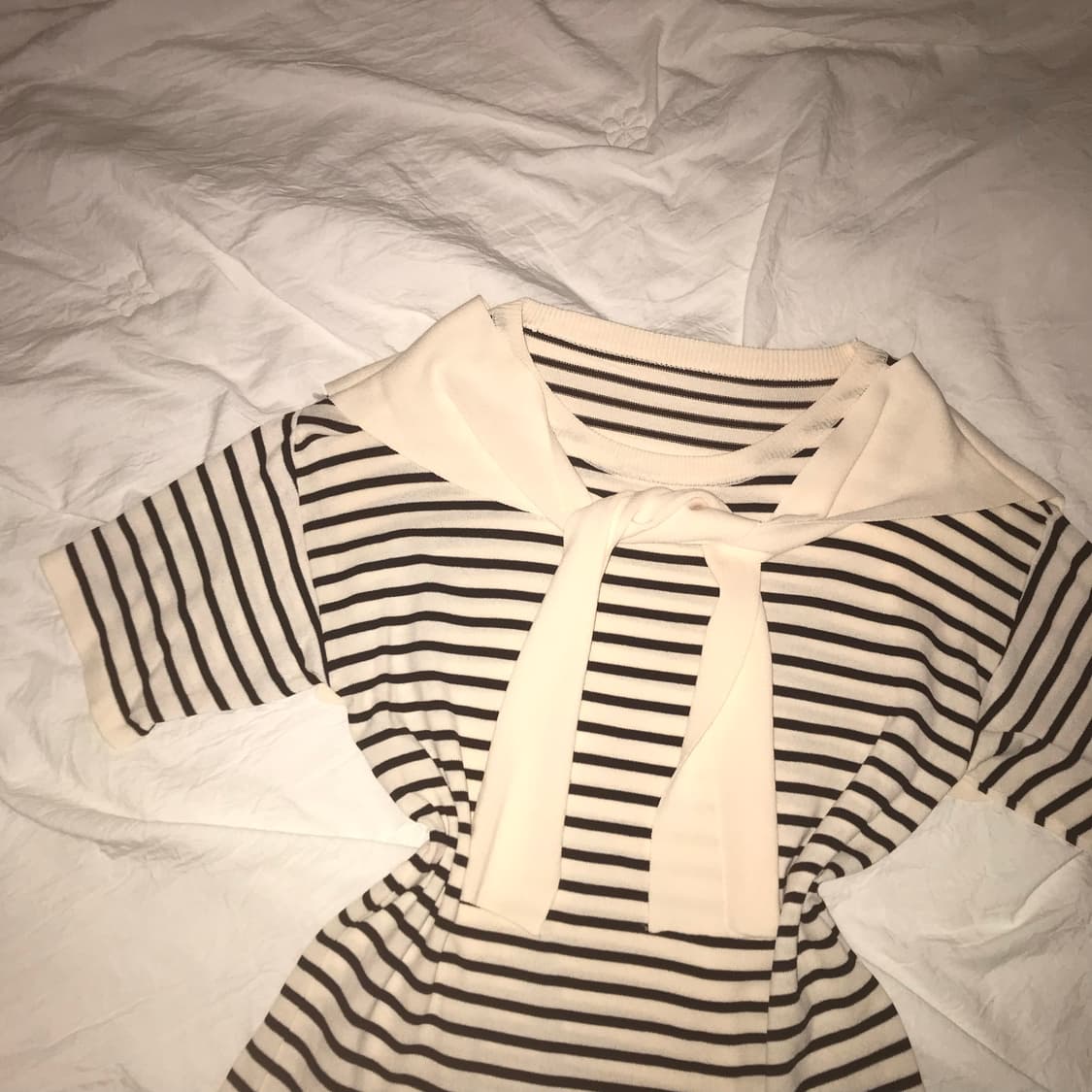 스트라이프 어깨 숄 반팔 니트  상품이미지2