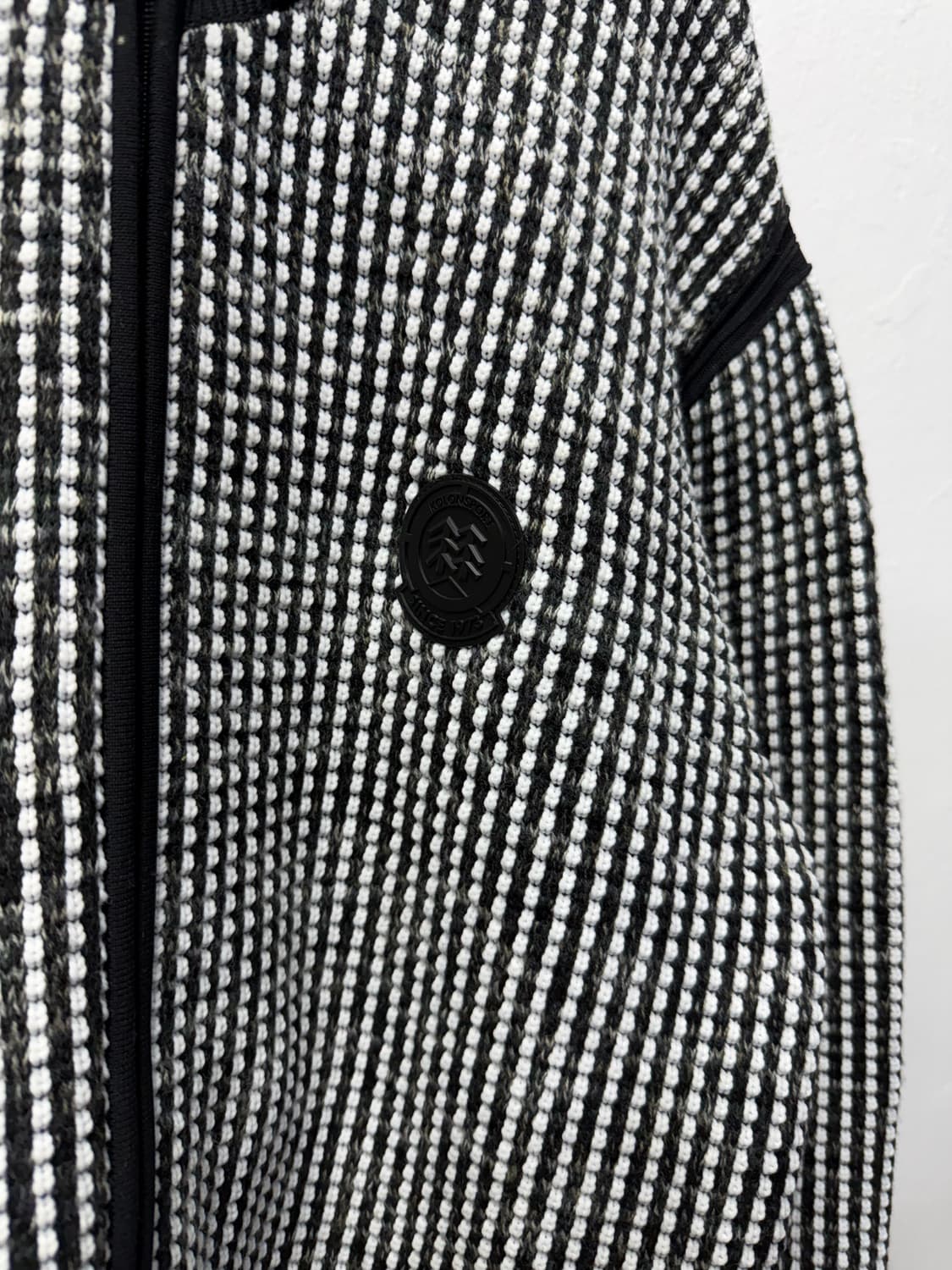 정품) 코오롱 블랙 화이트 스트라이프 집업 가디건 105 상품이미지4