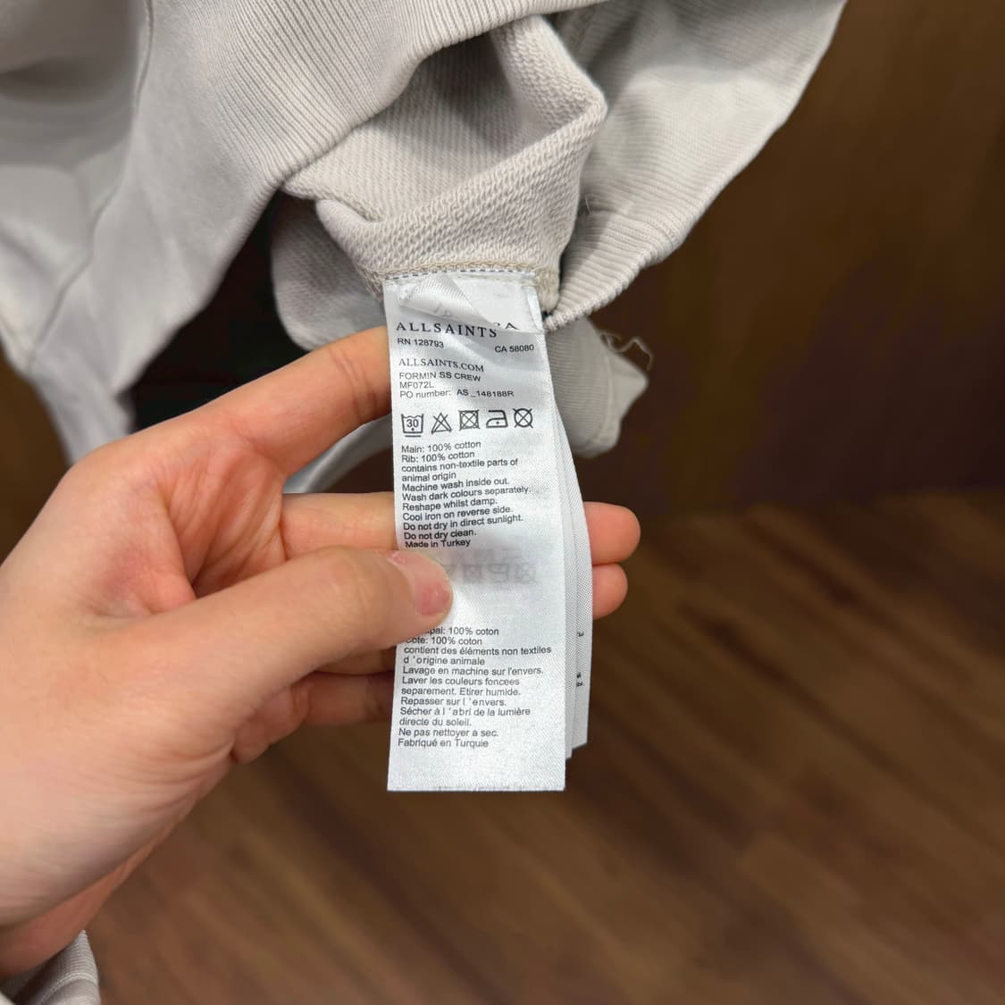 올세인츠 라운드넥 반팔 맨투맨 드롭 숄더 메탈 로고 스터드 루즈핏 베이지 상품이미지7
